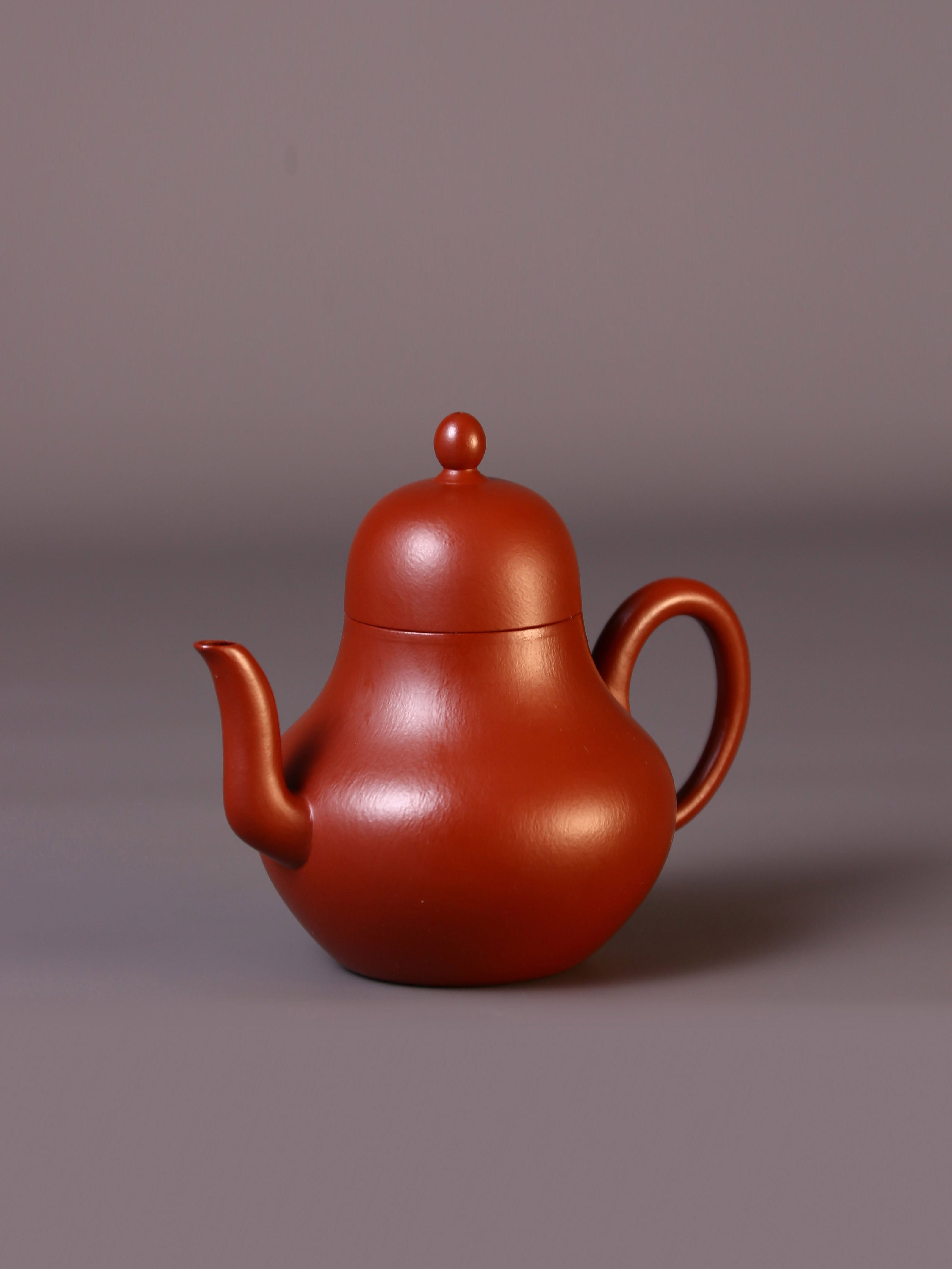 Qin Xunsi Pavilion Teapot, a Master of Zhu Ni Clay