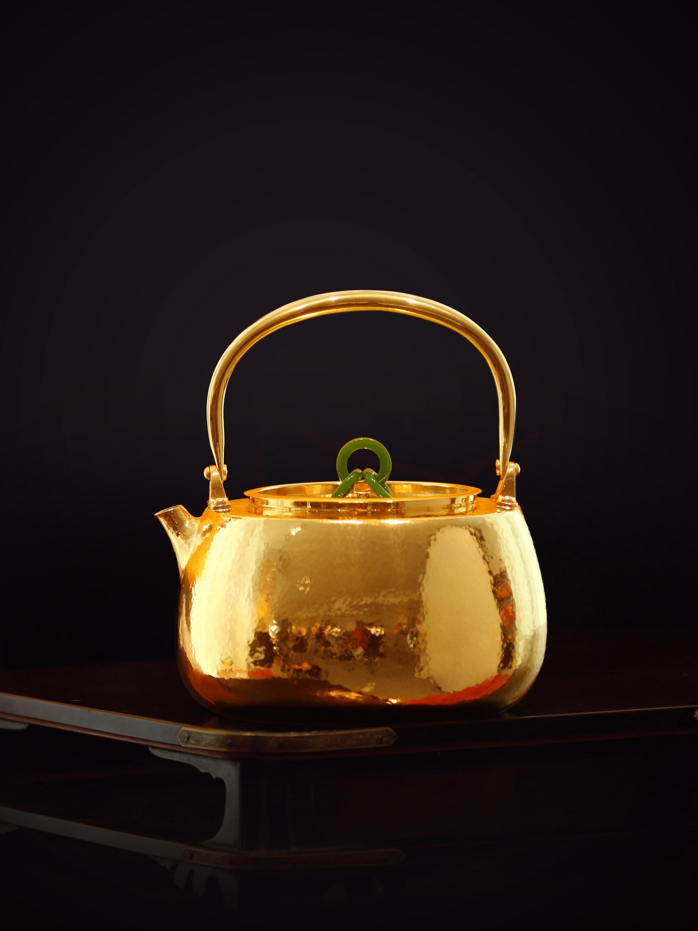 三环玉摘纯银镀金平台壶