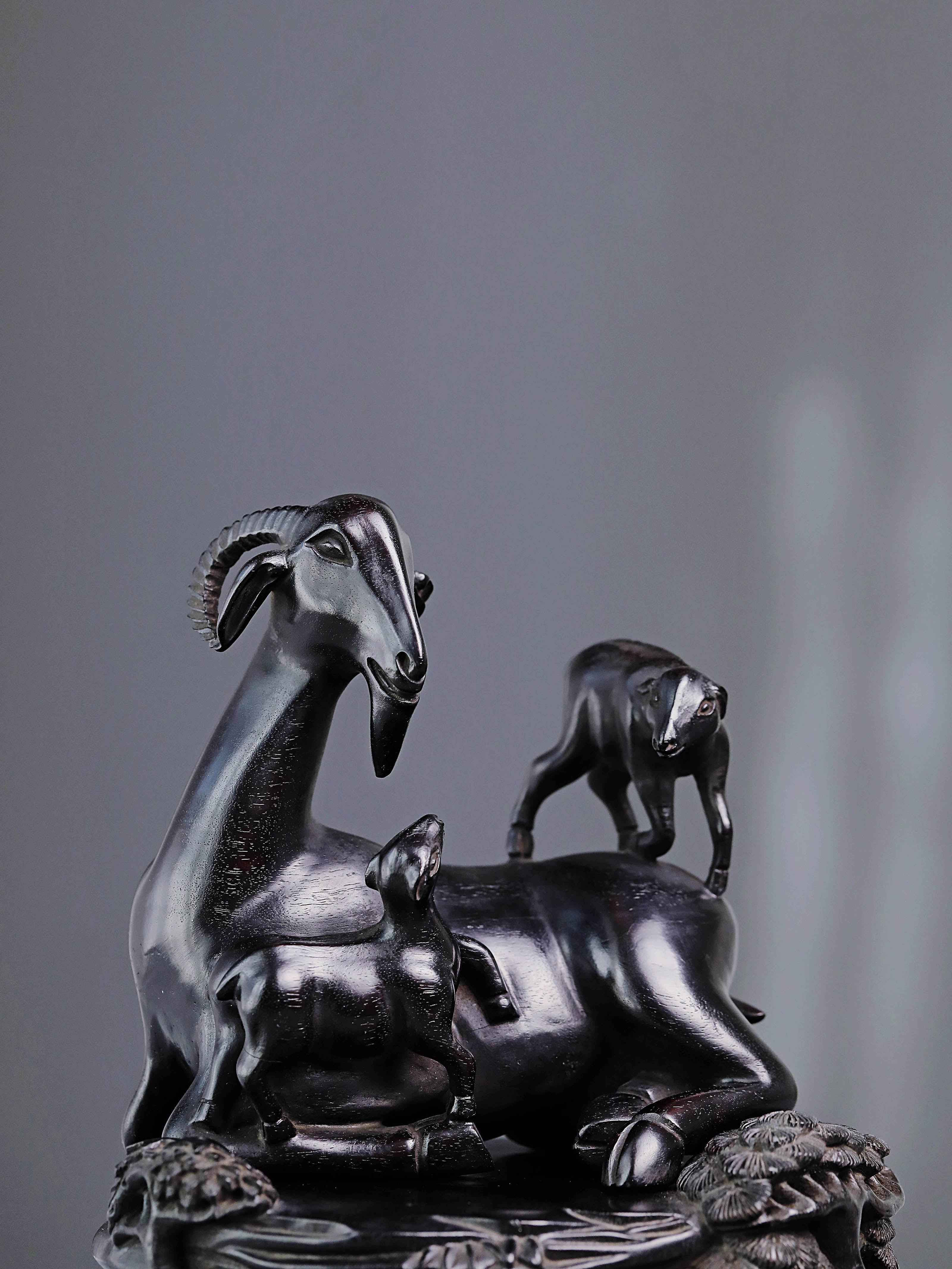 三阳开泰黄杨木雕