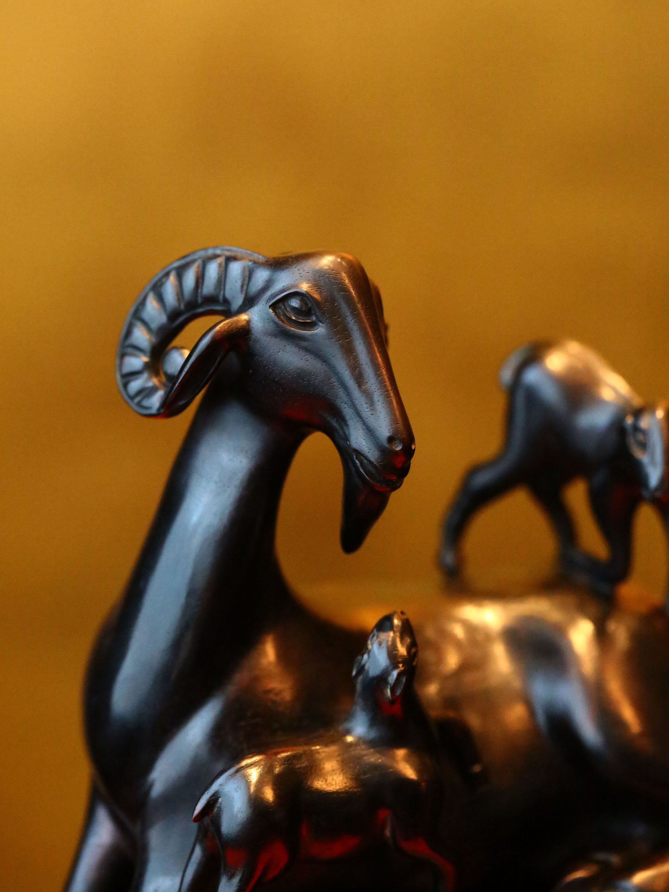 三阳开泰黄杨木雕