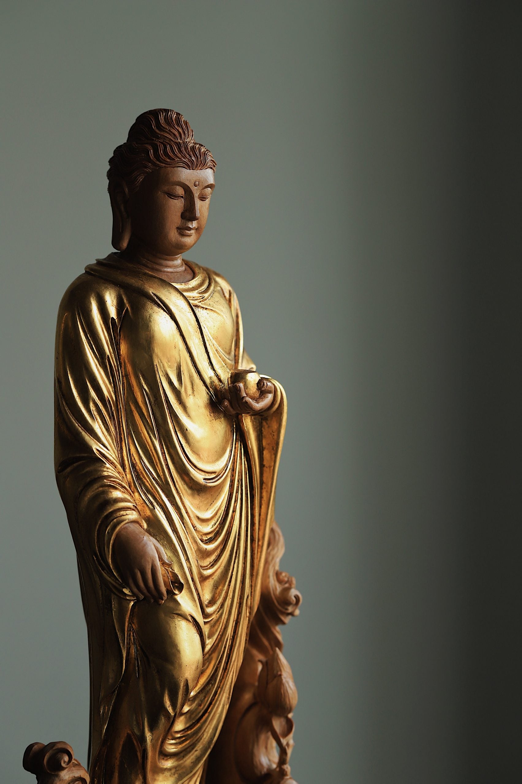 Submerged Old Sandalwood Gilded Shakyamuni