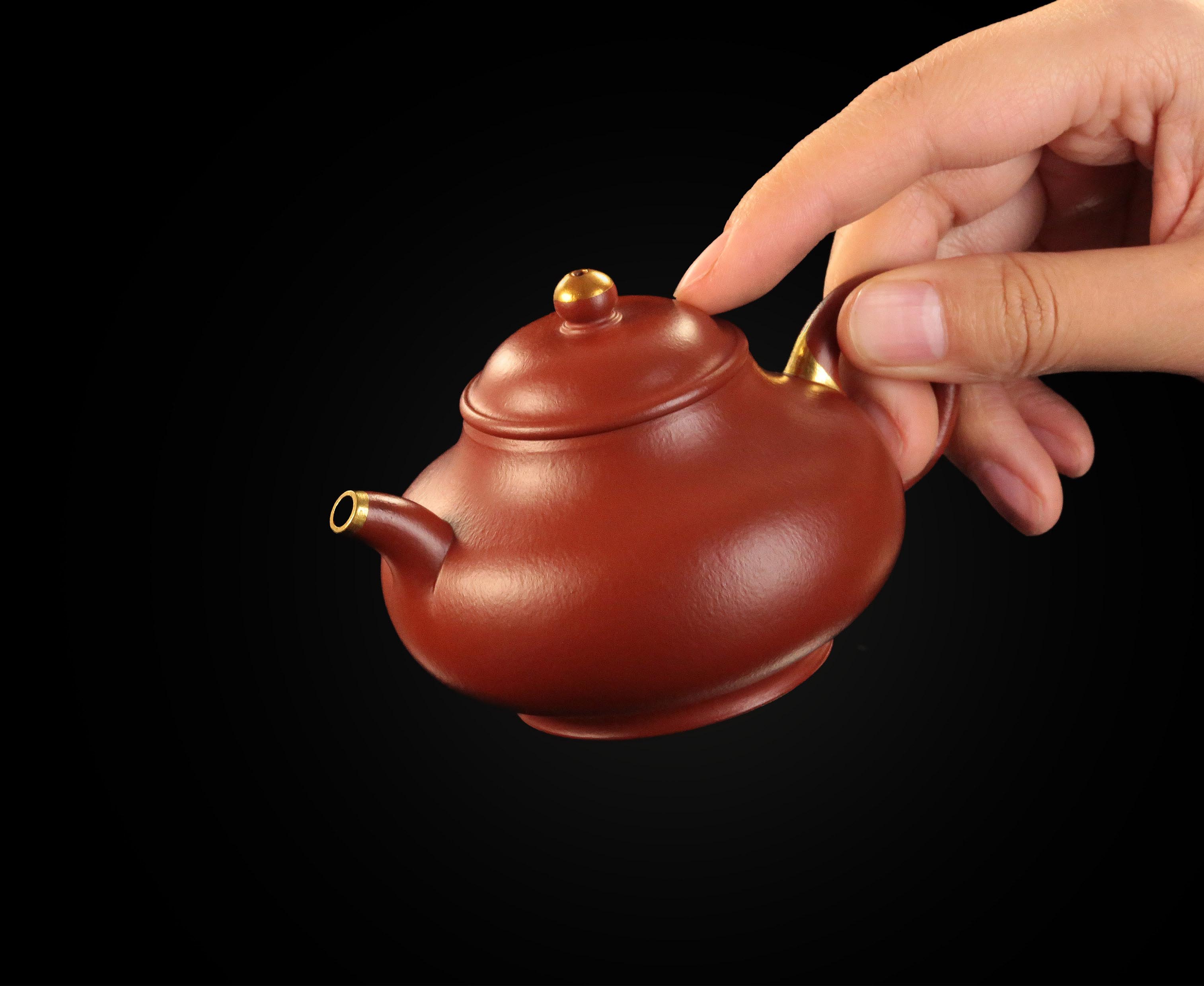 小煤窑朱泥饰金潘壶