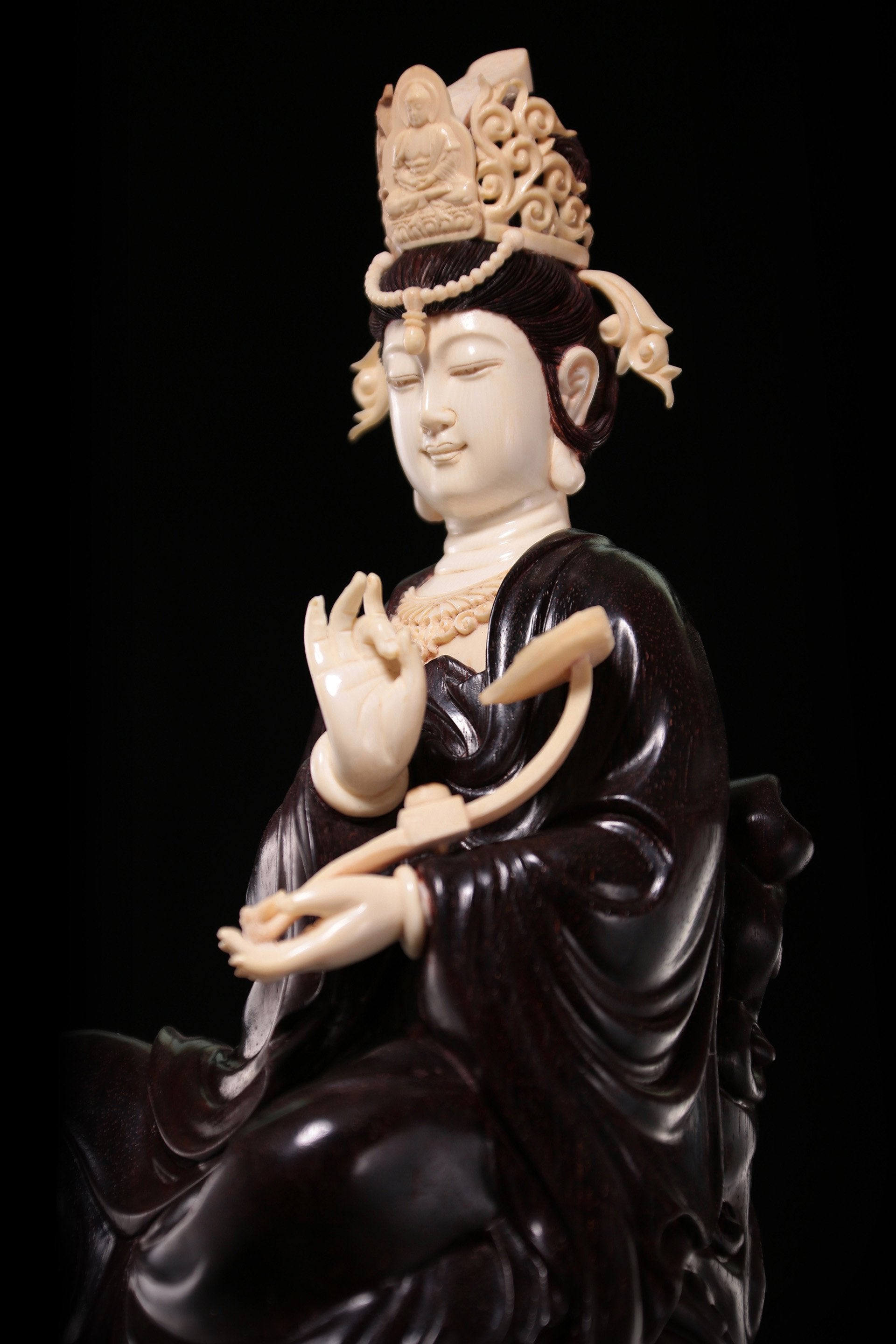 Ruyi Guanyin