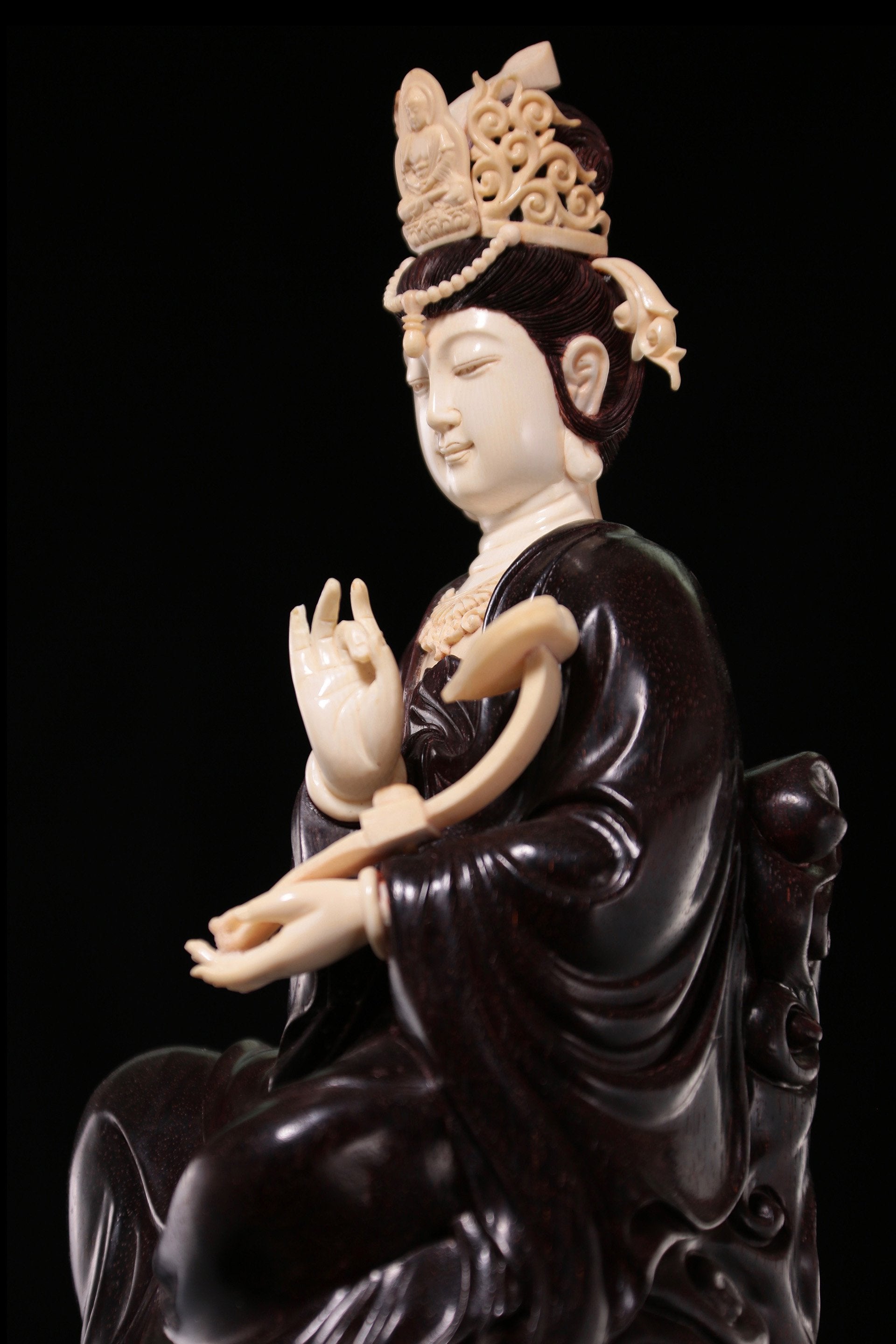 Ruyi Guanyin