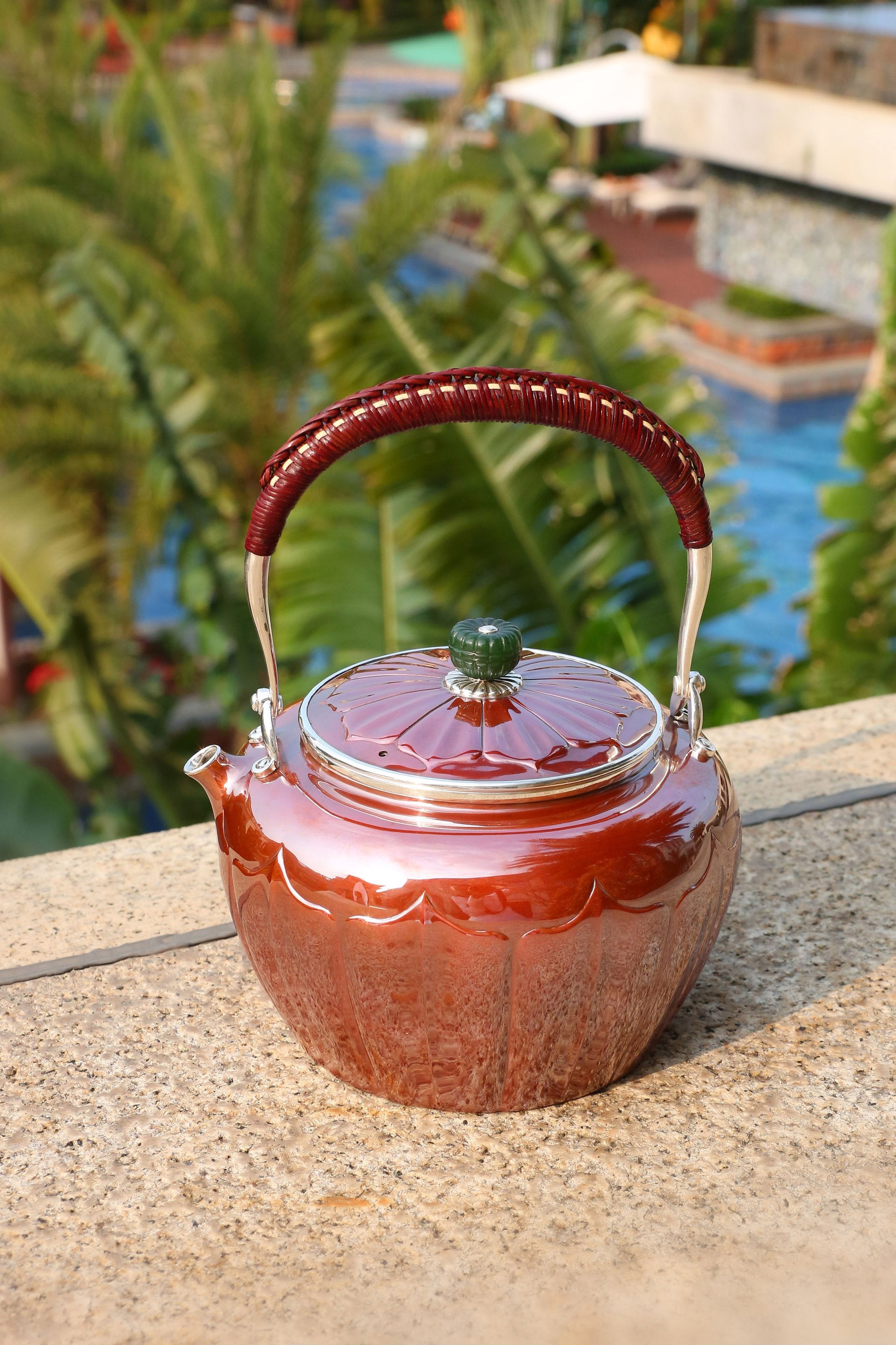 宋韻蓮瓣銅包銀銀壺