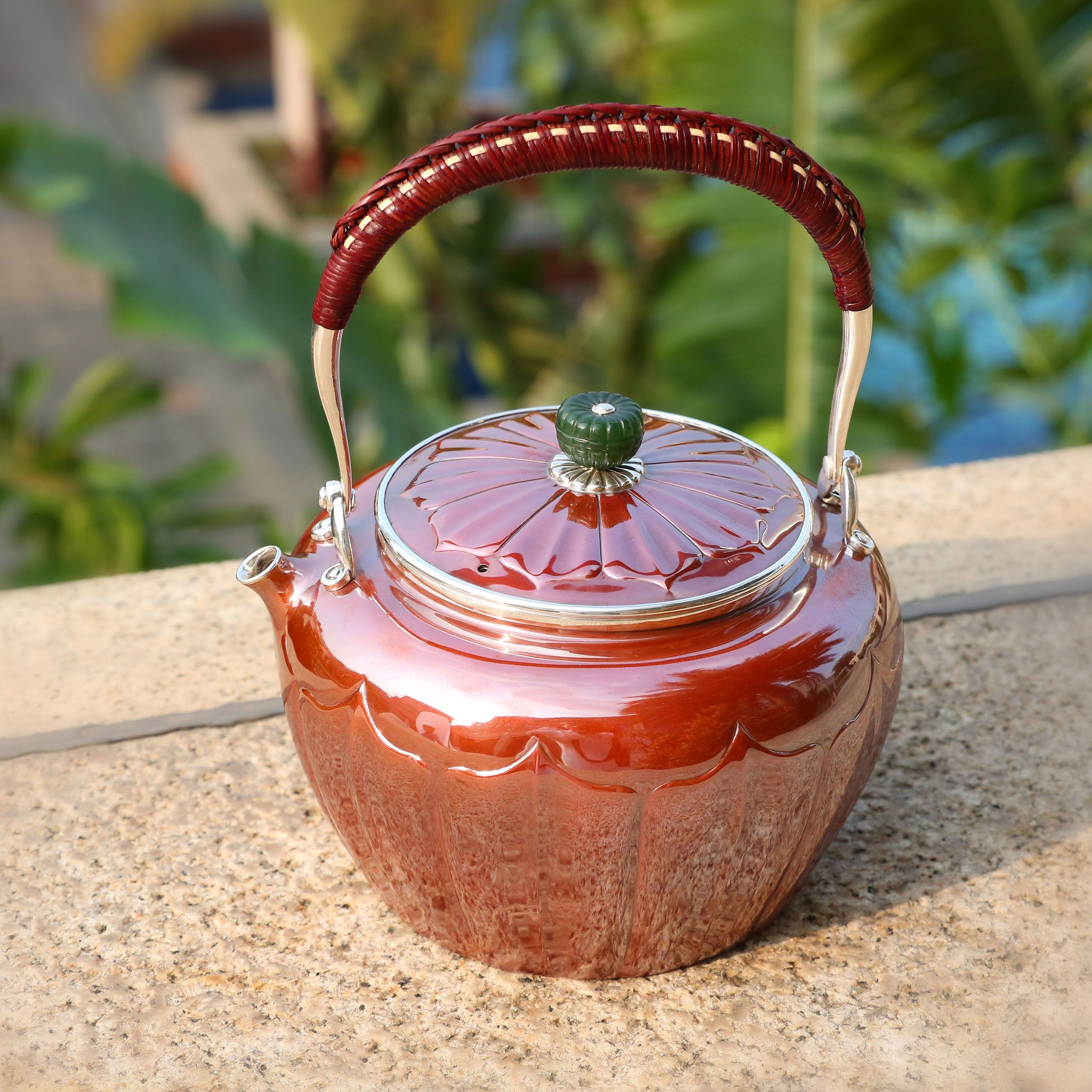 宋韻蓮瓣銅包銀銀壺