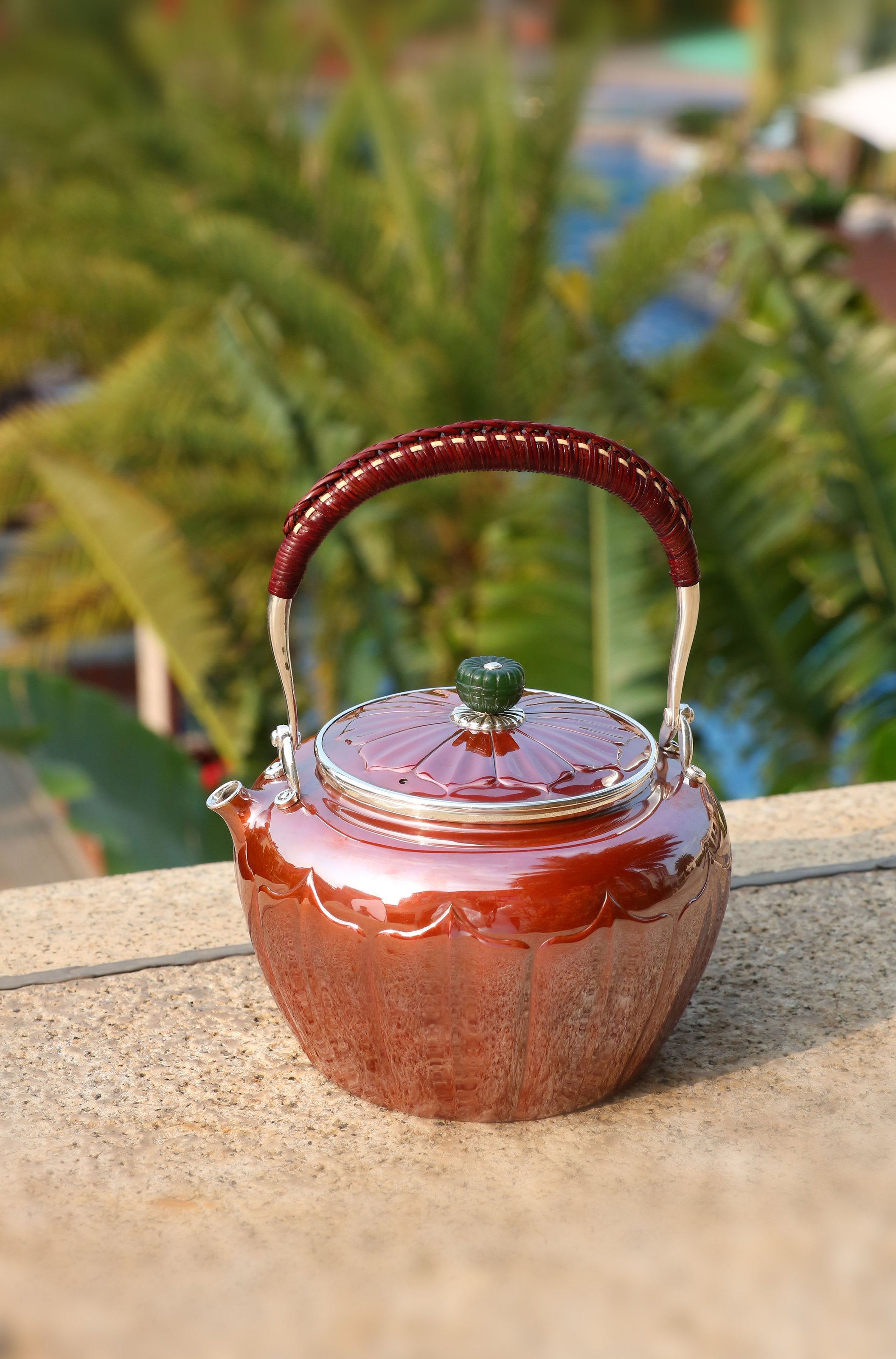 宋韻蓮瓣銅包銀銀壺