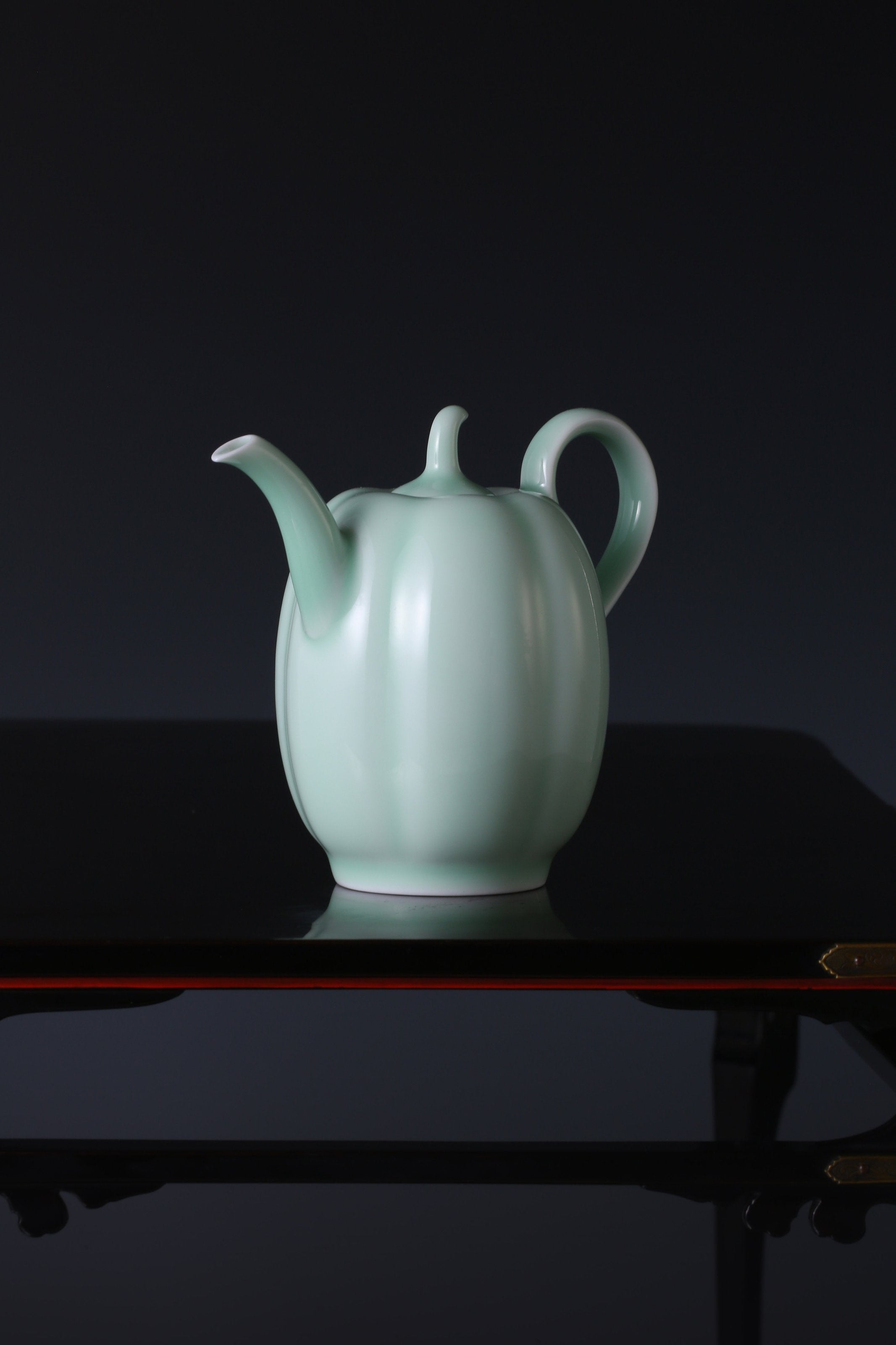 Song-Style Bluish-White Glazed Melon-Ribbed Ewer
