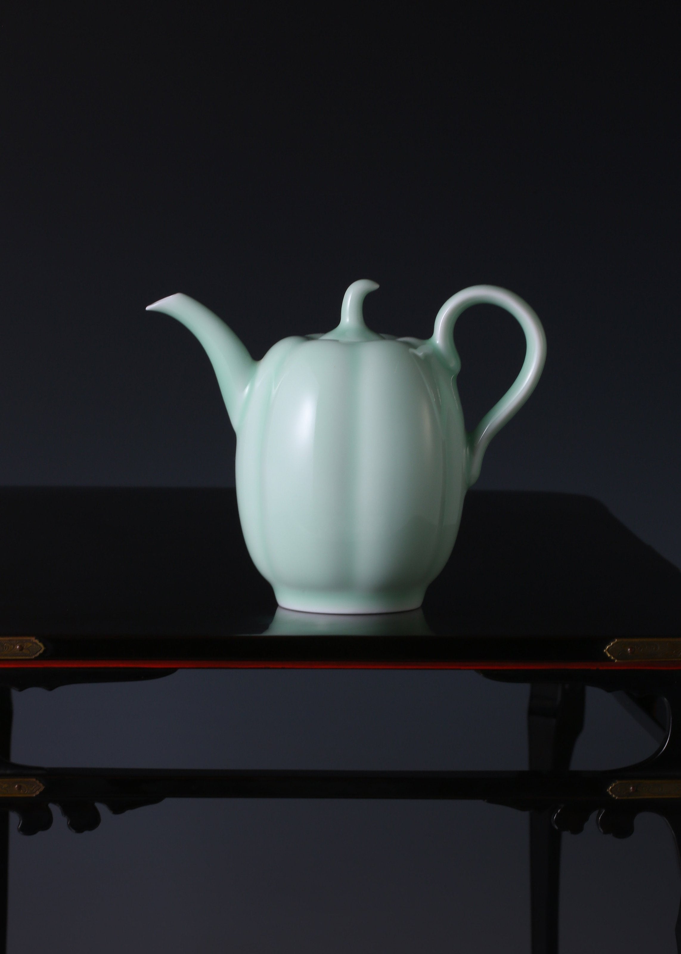 Song-Style Bluish-White Glazed Melon-Ribbed Ewer