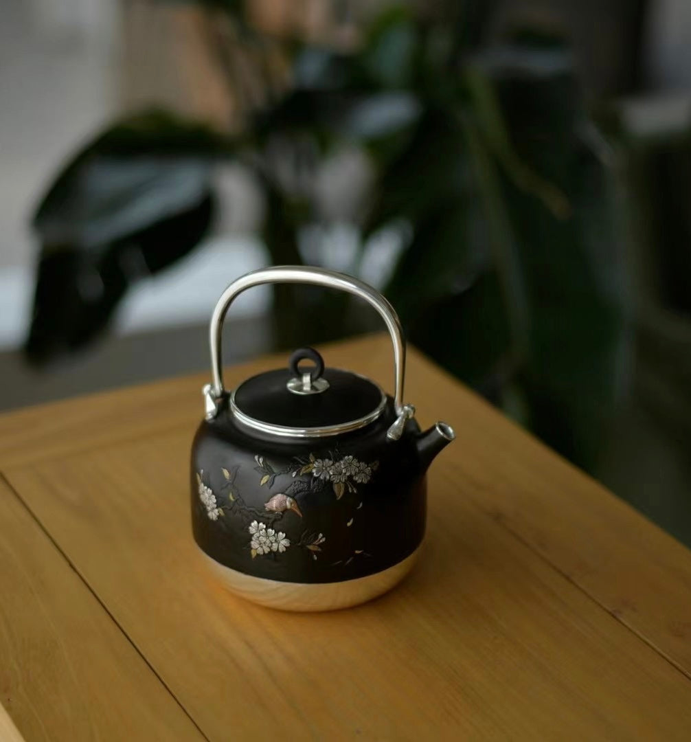 铁包银花鸟金银错壶