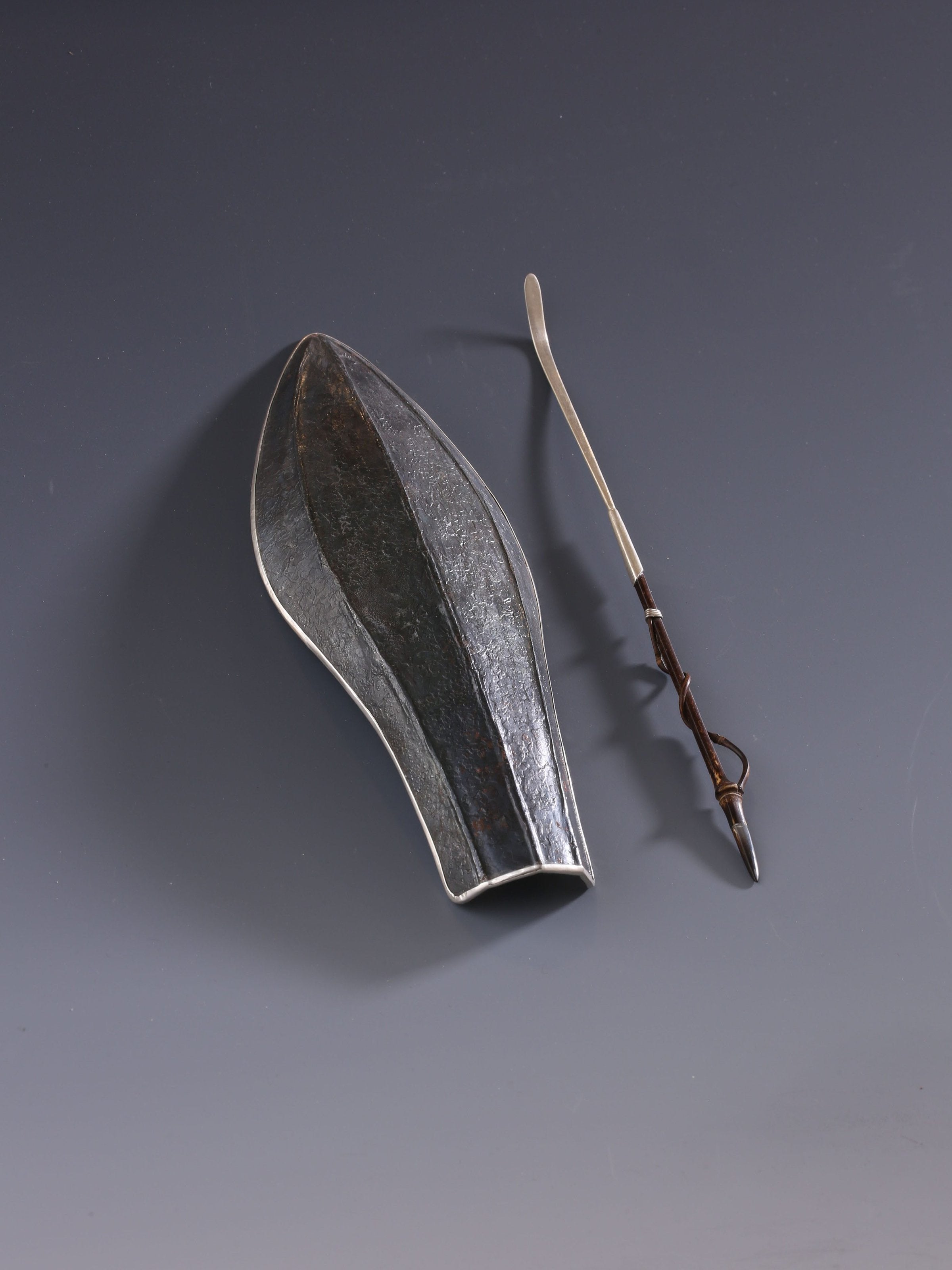 铁包银莲花瓣茶荷