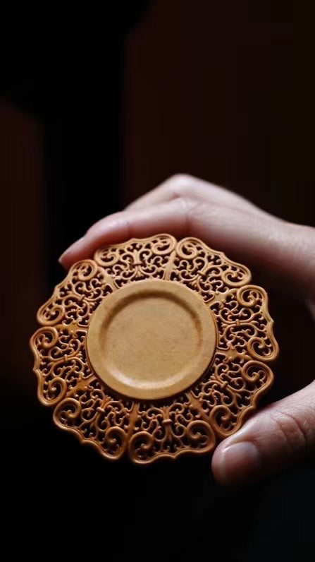 透雕缠枝莲纹杯垫（一套六个）