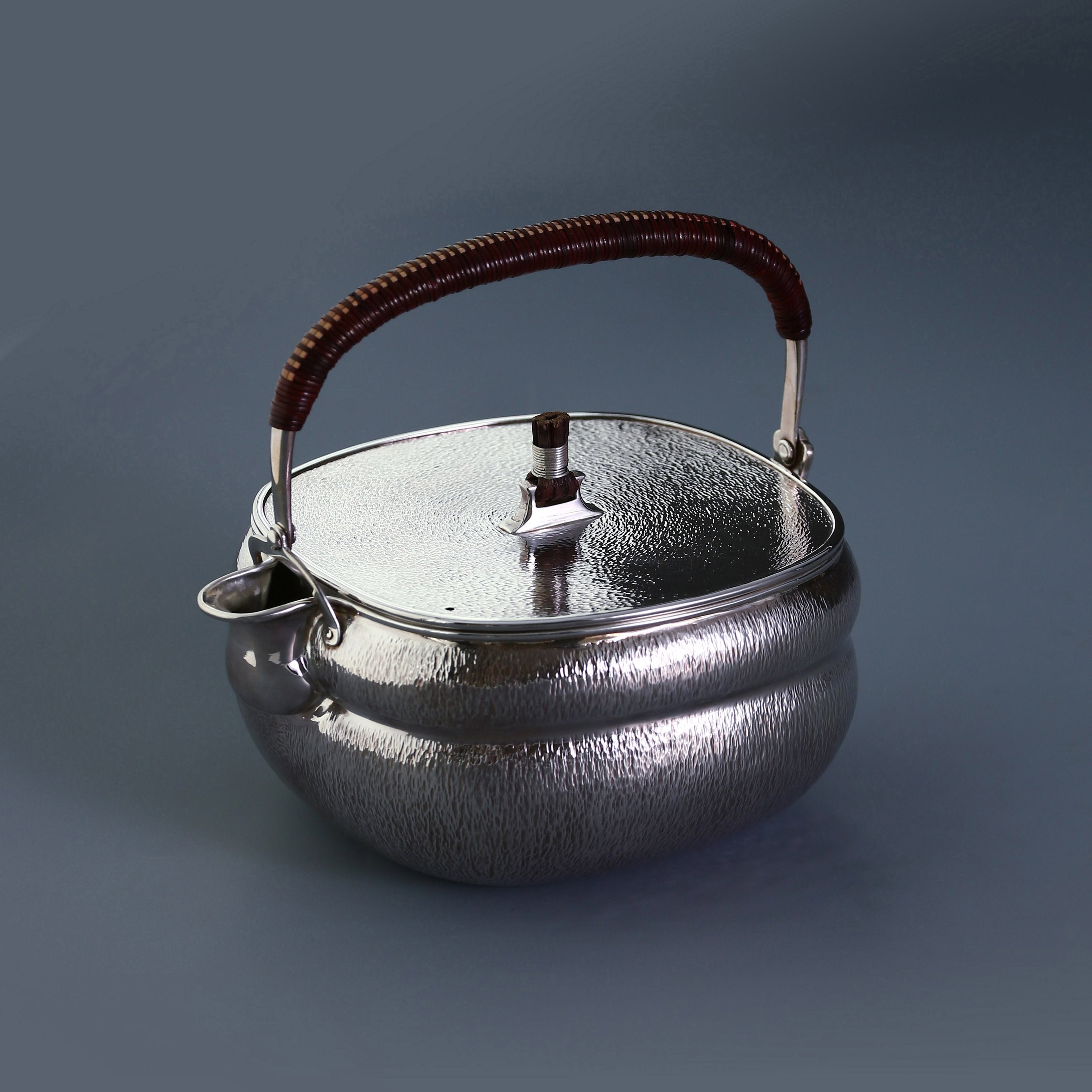 Hare's fur pattern gourd-shaped pure silver teapot