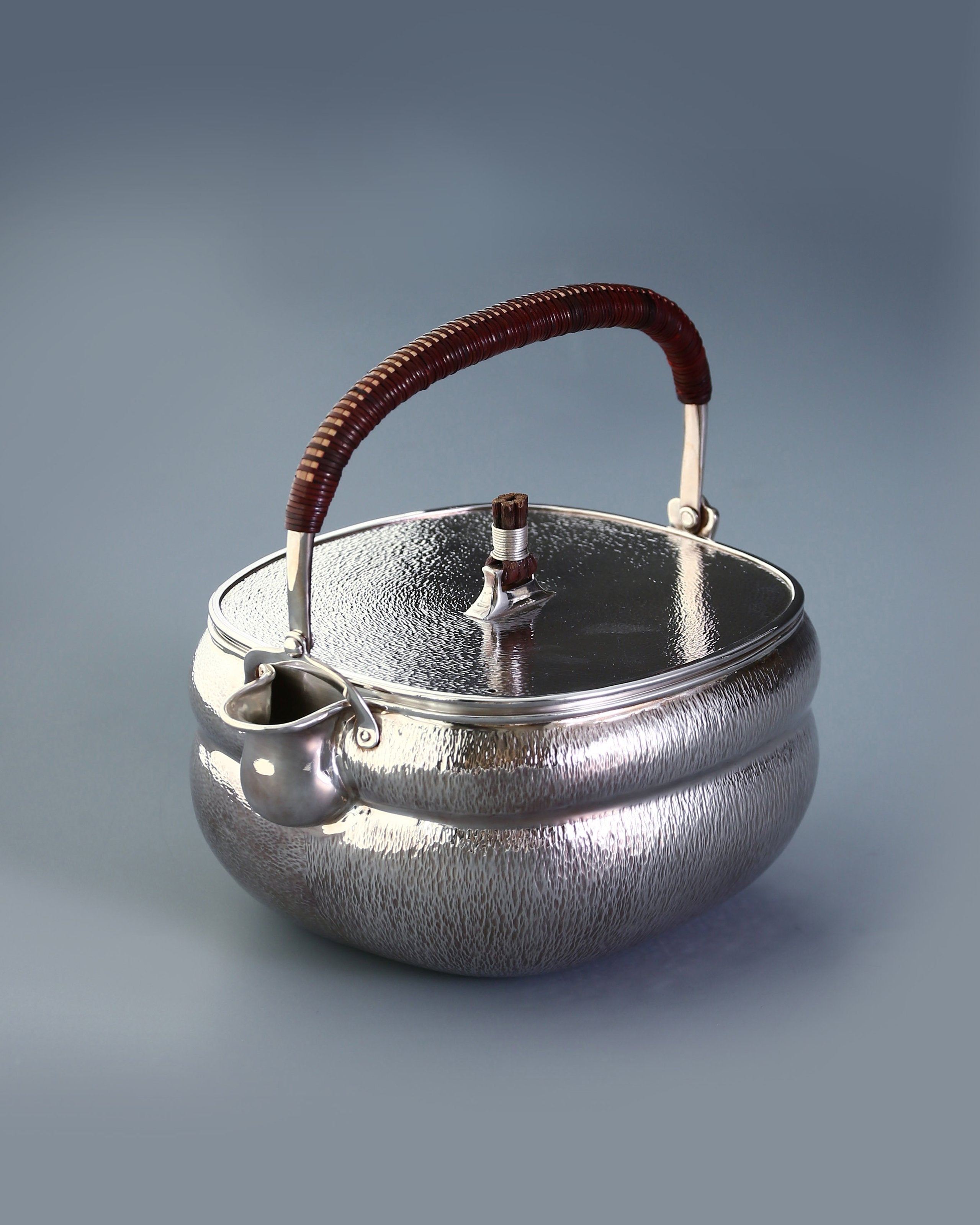 Hare's fur pattern gourd-shaped pure silver teapot