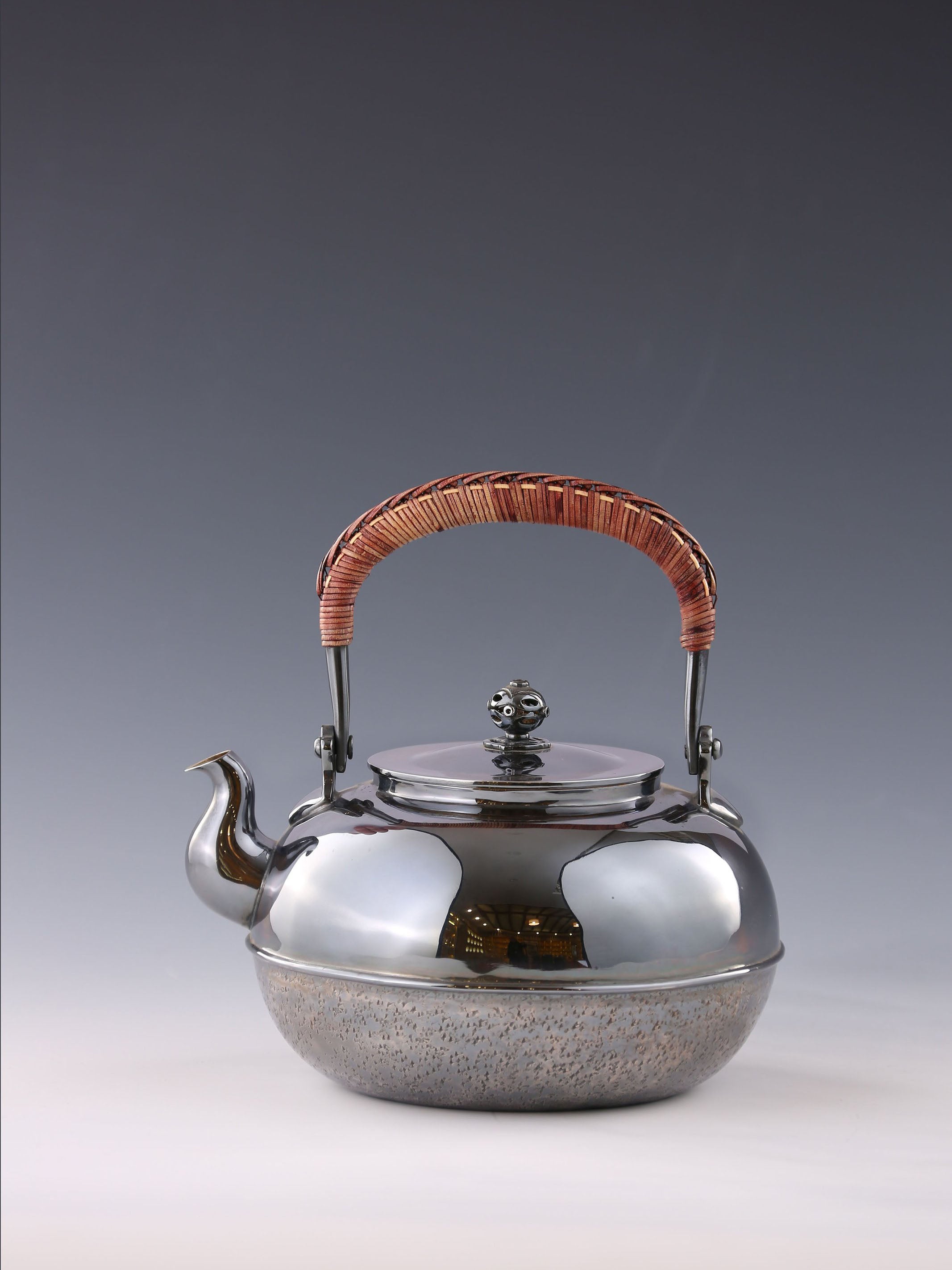 Moon Gazing Silver Pot
