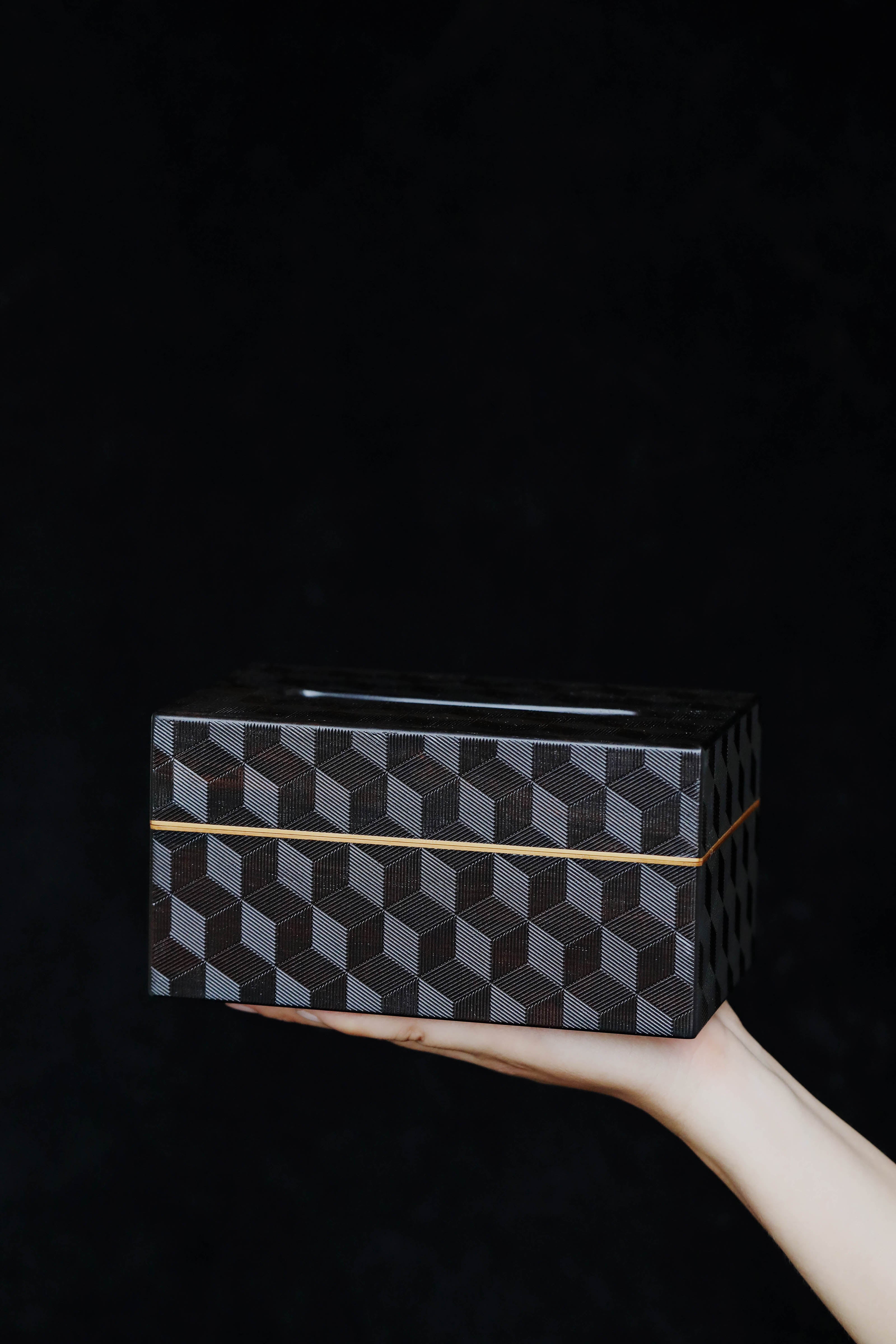 梅花纹/万字纹/雪花纹紫光檀纸巾盒