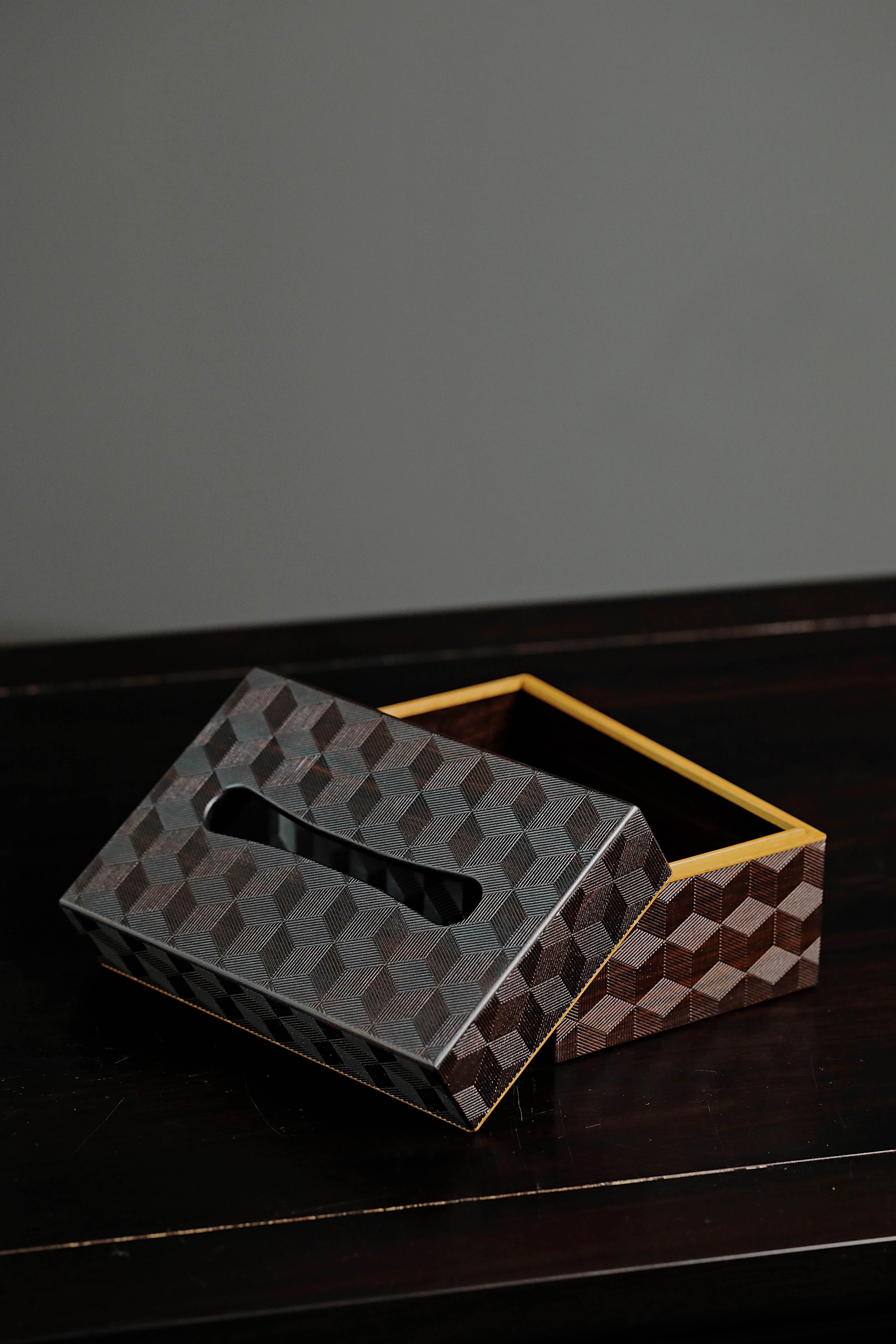 梅花纹/万字纹/雪花纹紫光檀纸巾盒