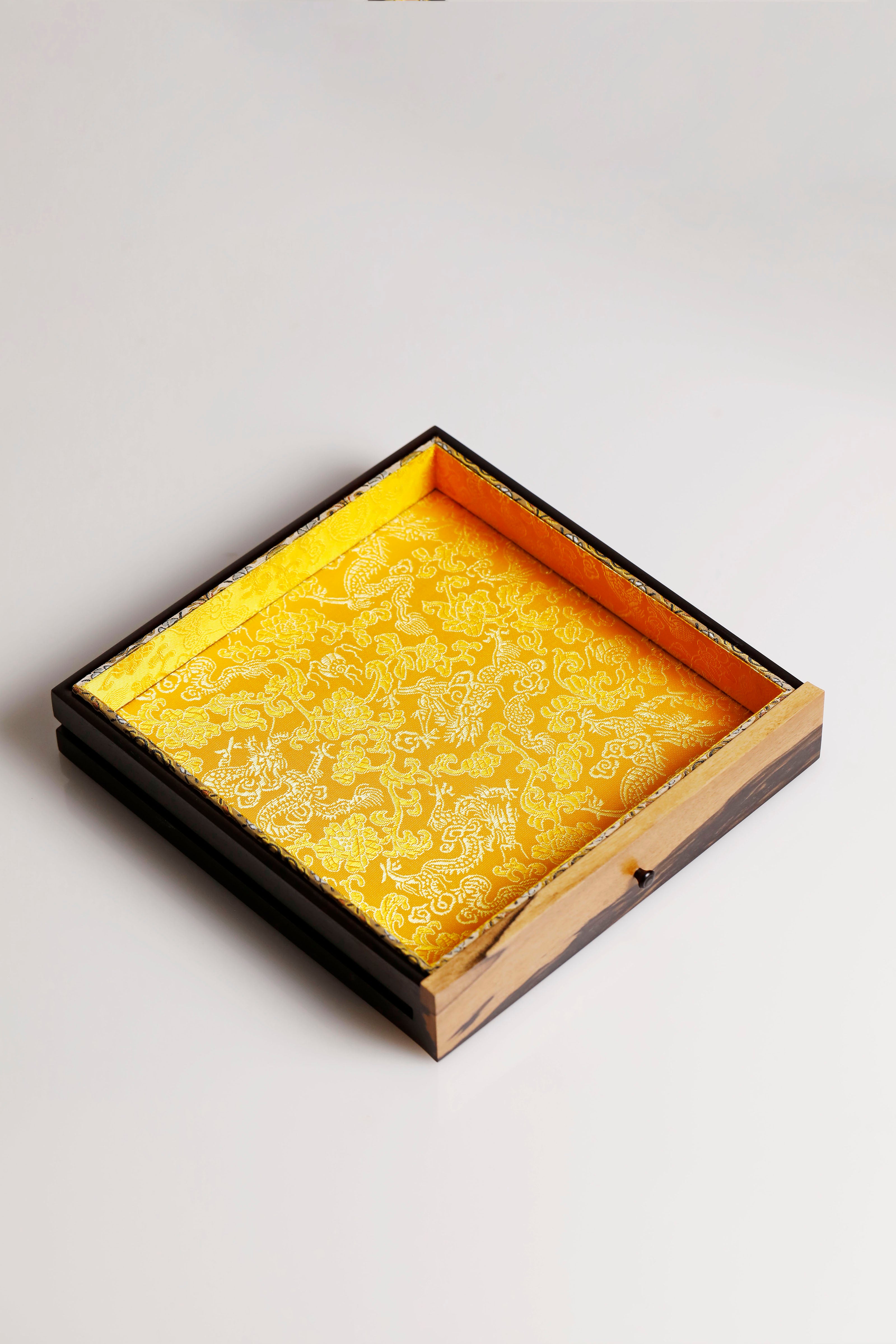 紫光檀黑白檀案上五斗茶边柜