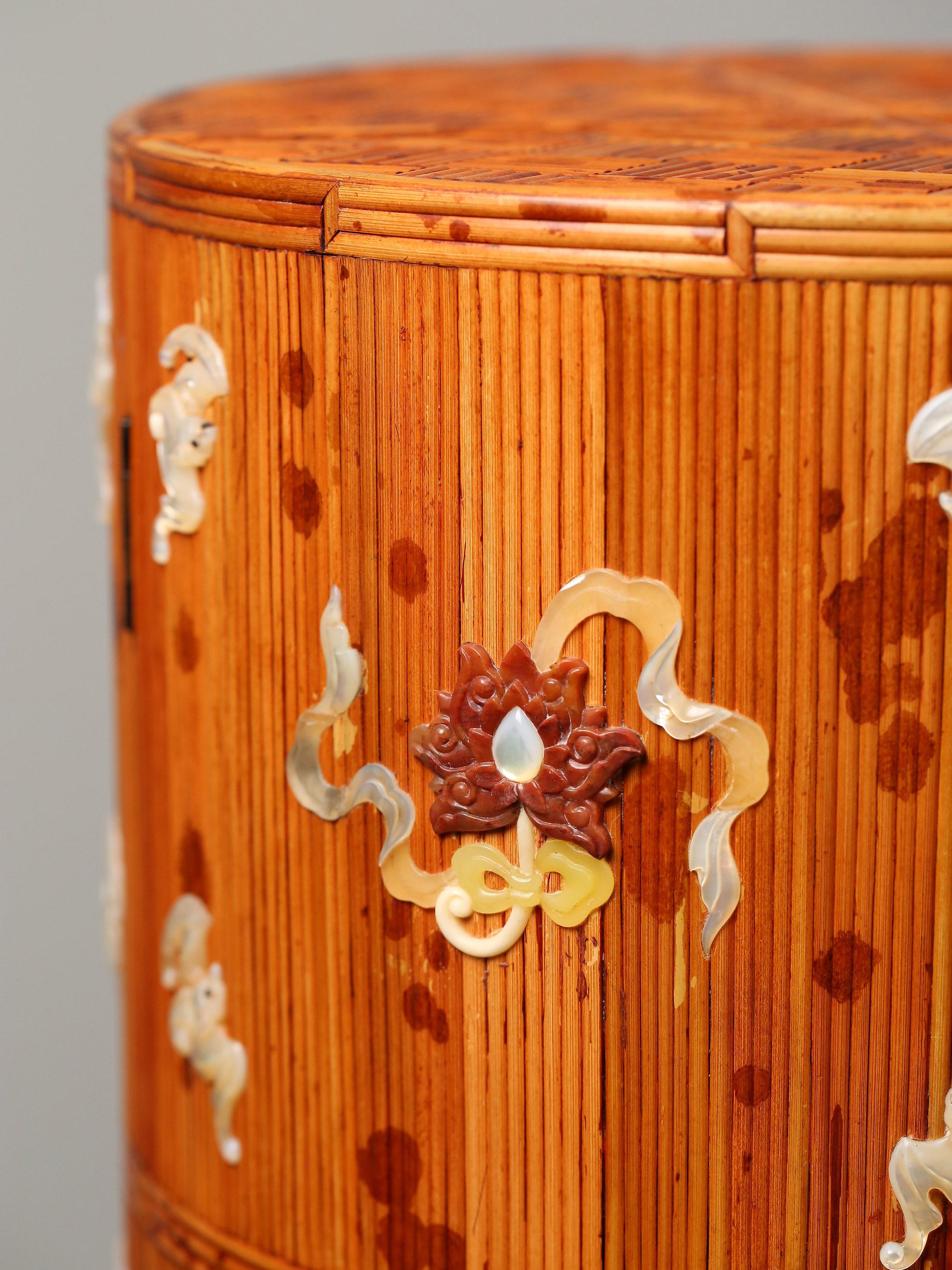 湘妃竹百宝嵌案上多宝柜