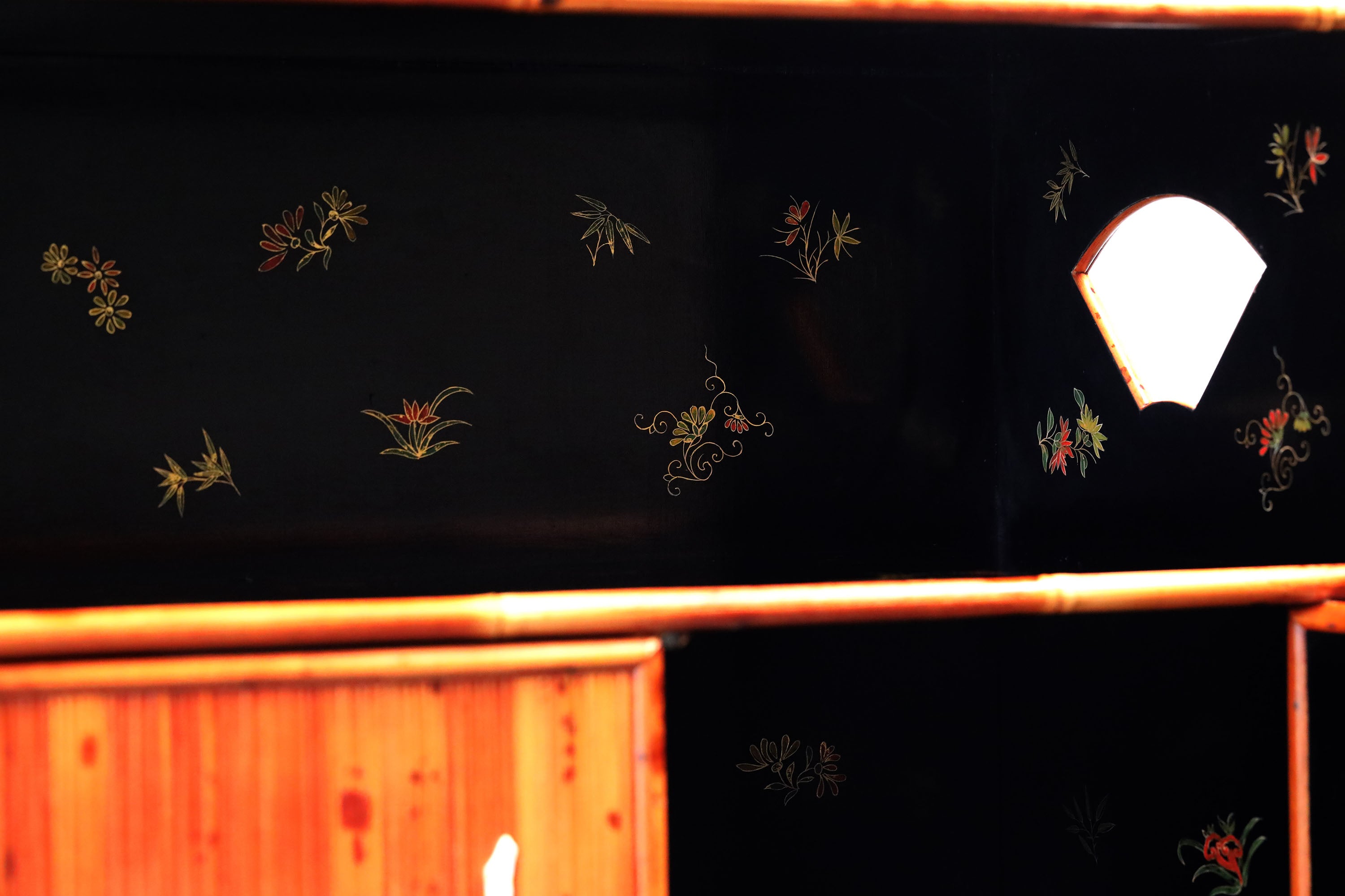 湘妃竹百寶嵌仙人騎鳳茶櫃