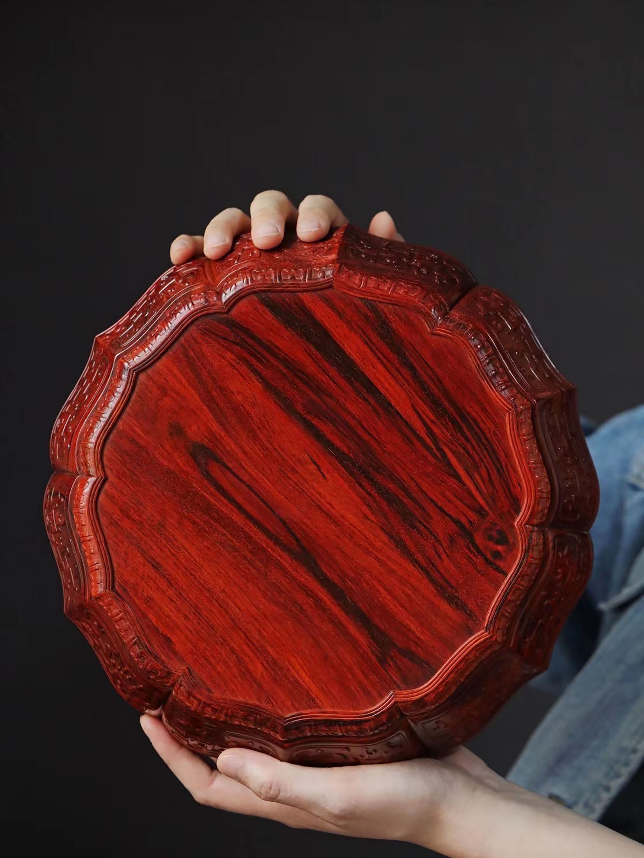 小叶紫檀雕万寿葵口十二角果盒