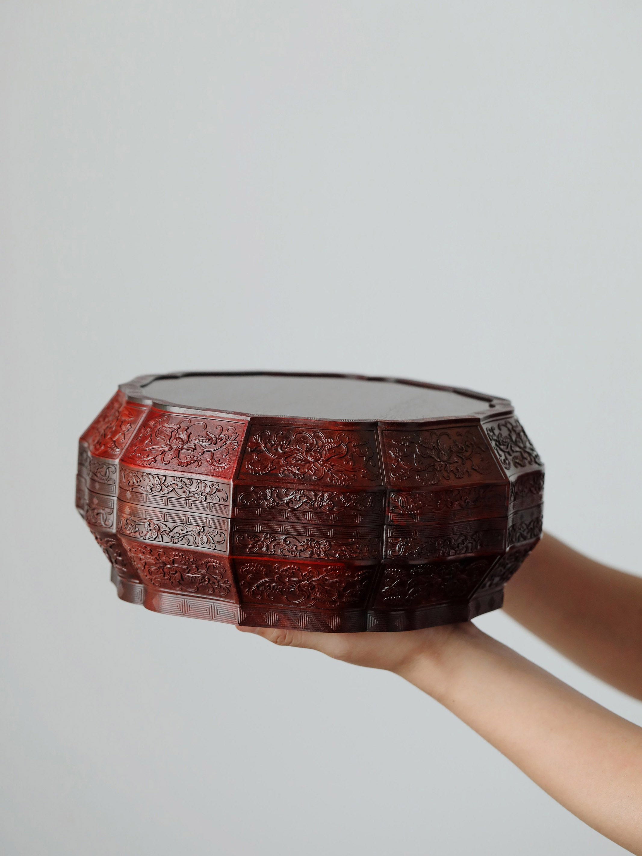 小叶紫檀雕万寿葵口十二角果盒