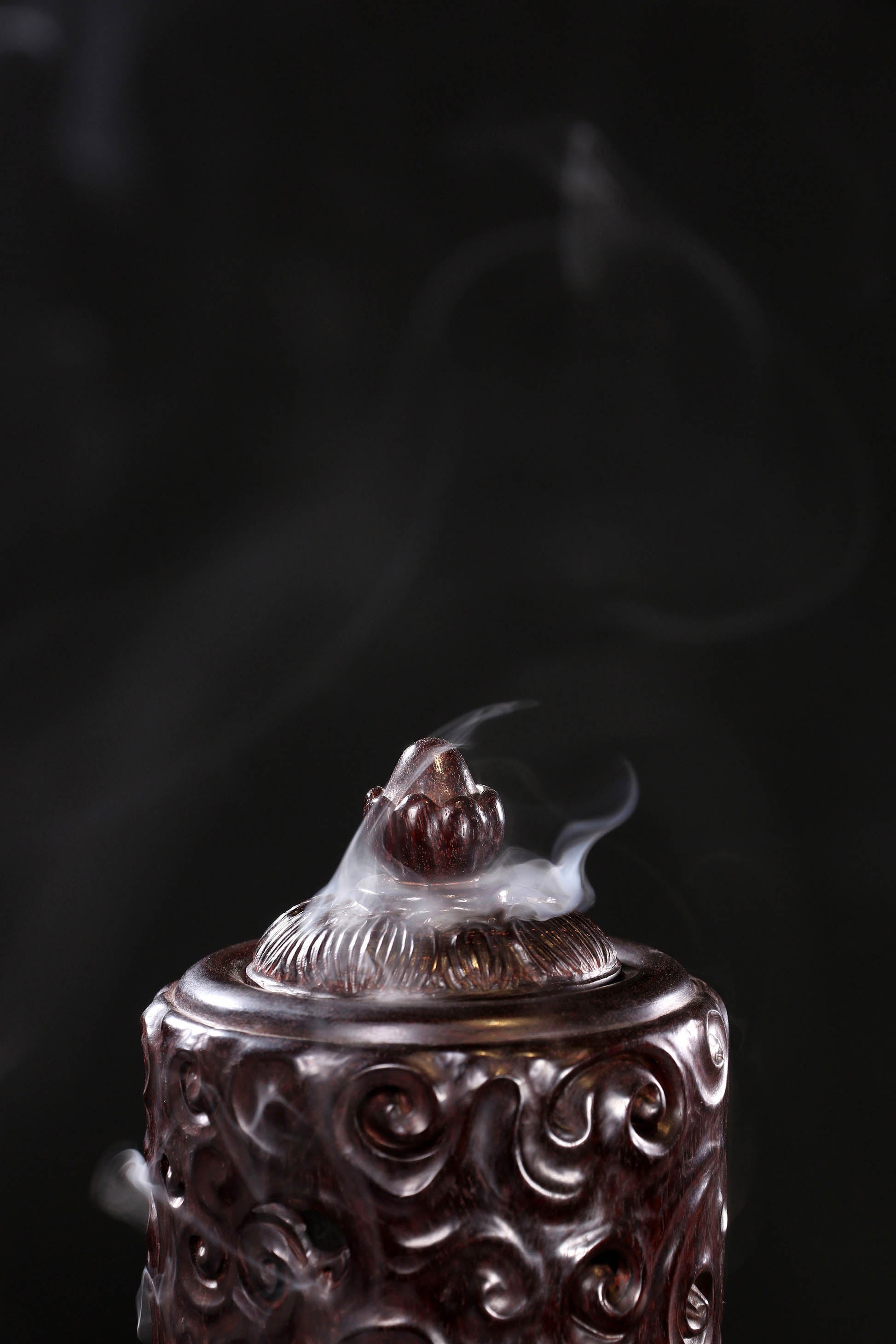 小叶紫檀祥云香炉