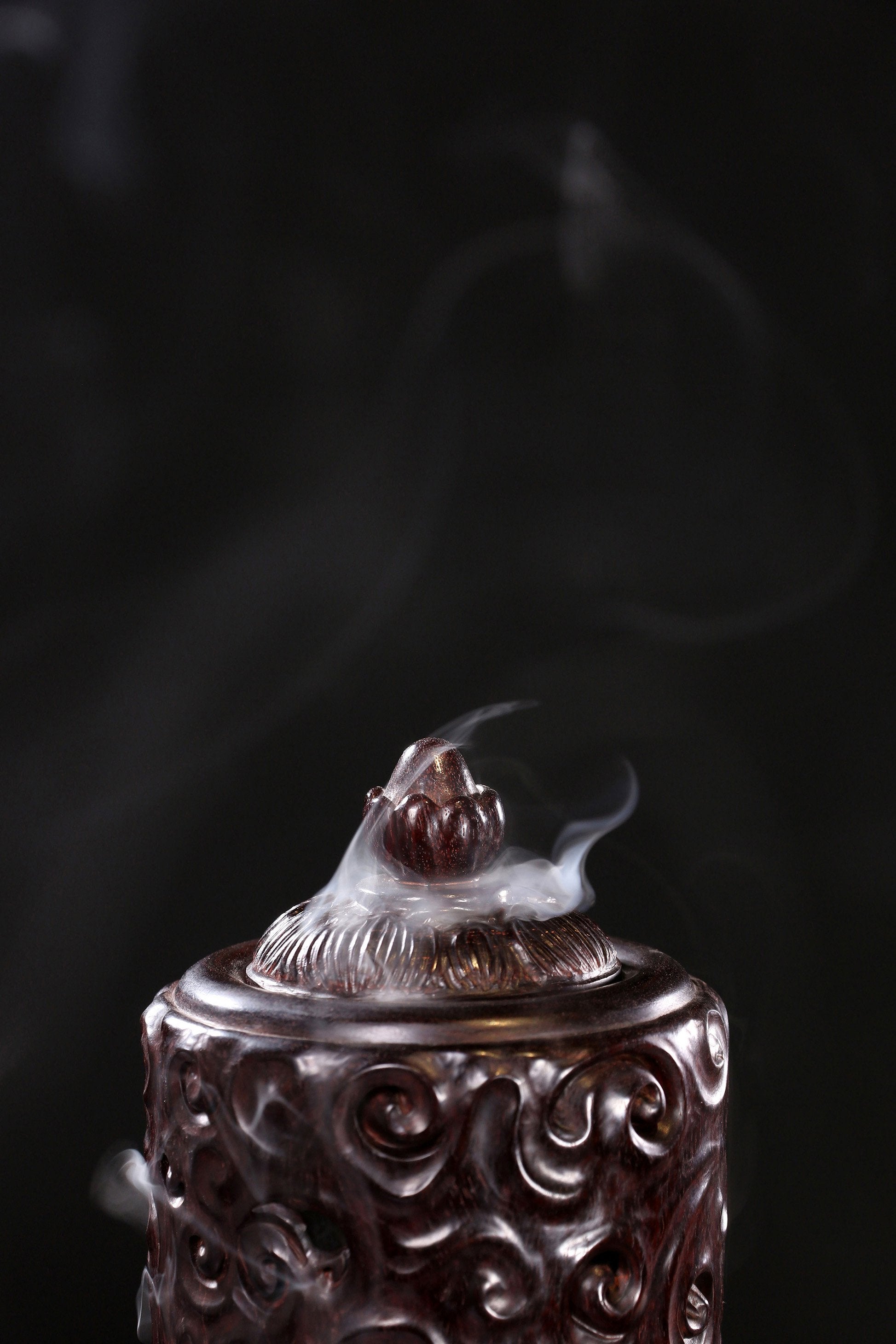 小叶紫檀祥云香炉