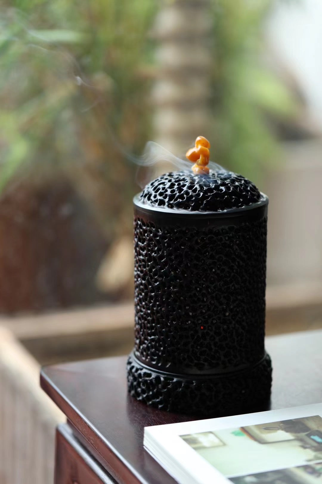 小叶紫檀盘根香炉