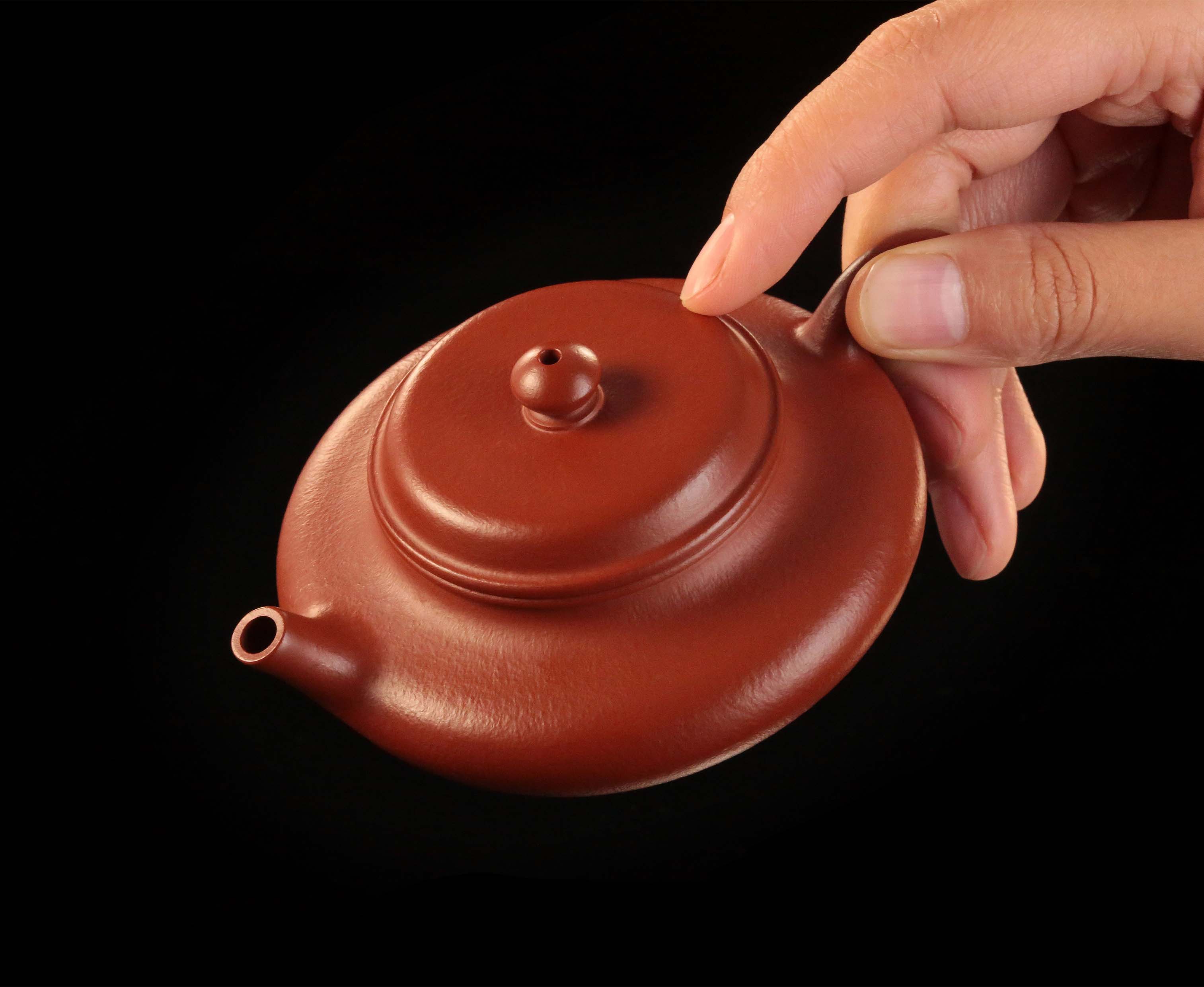 黄龙山朱泥虚扁壶