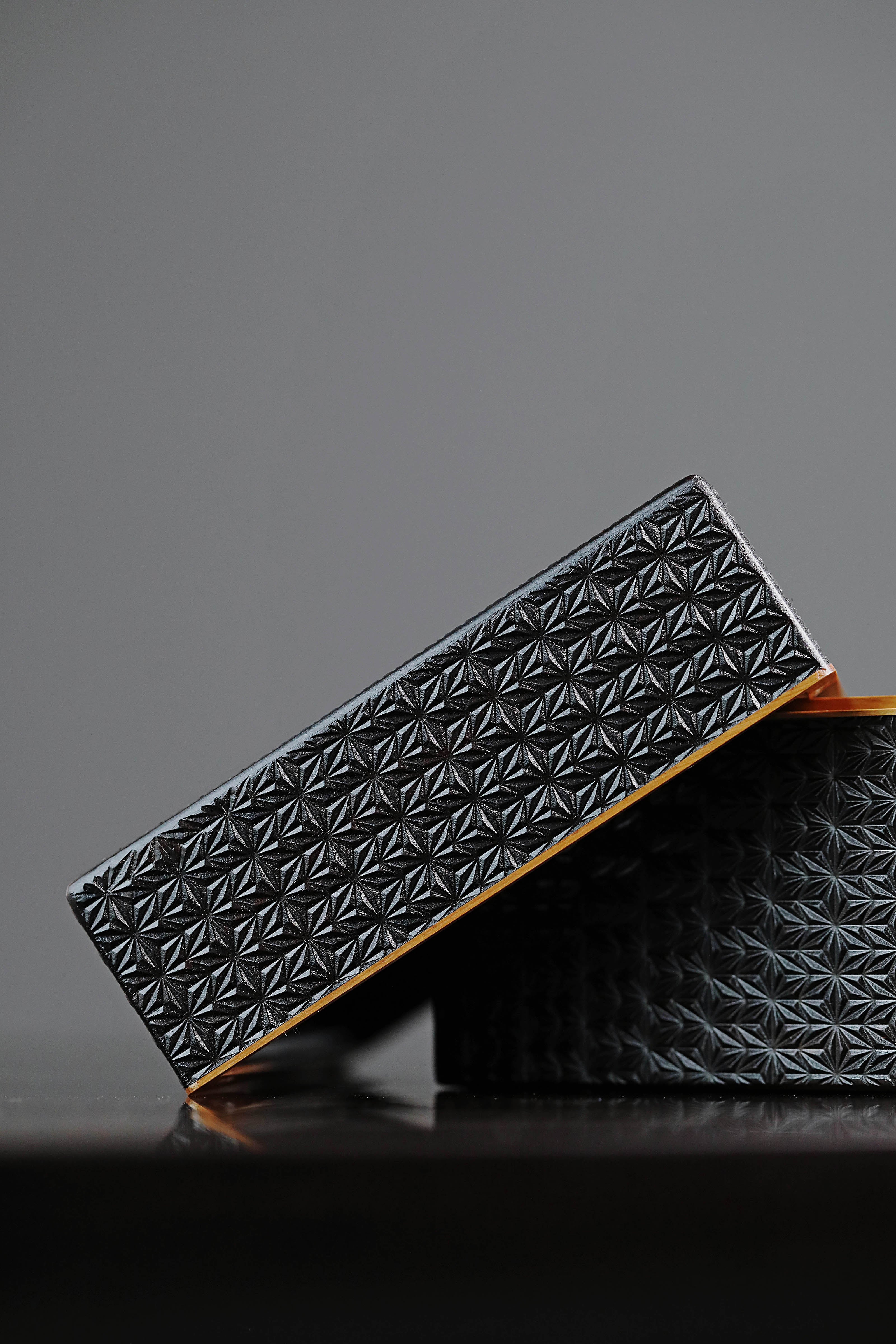 梅花纹/万字纹/雪花纹紫光檀纸巾盒