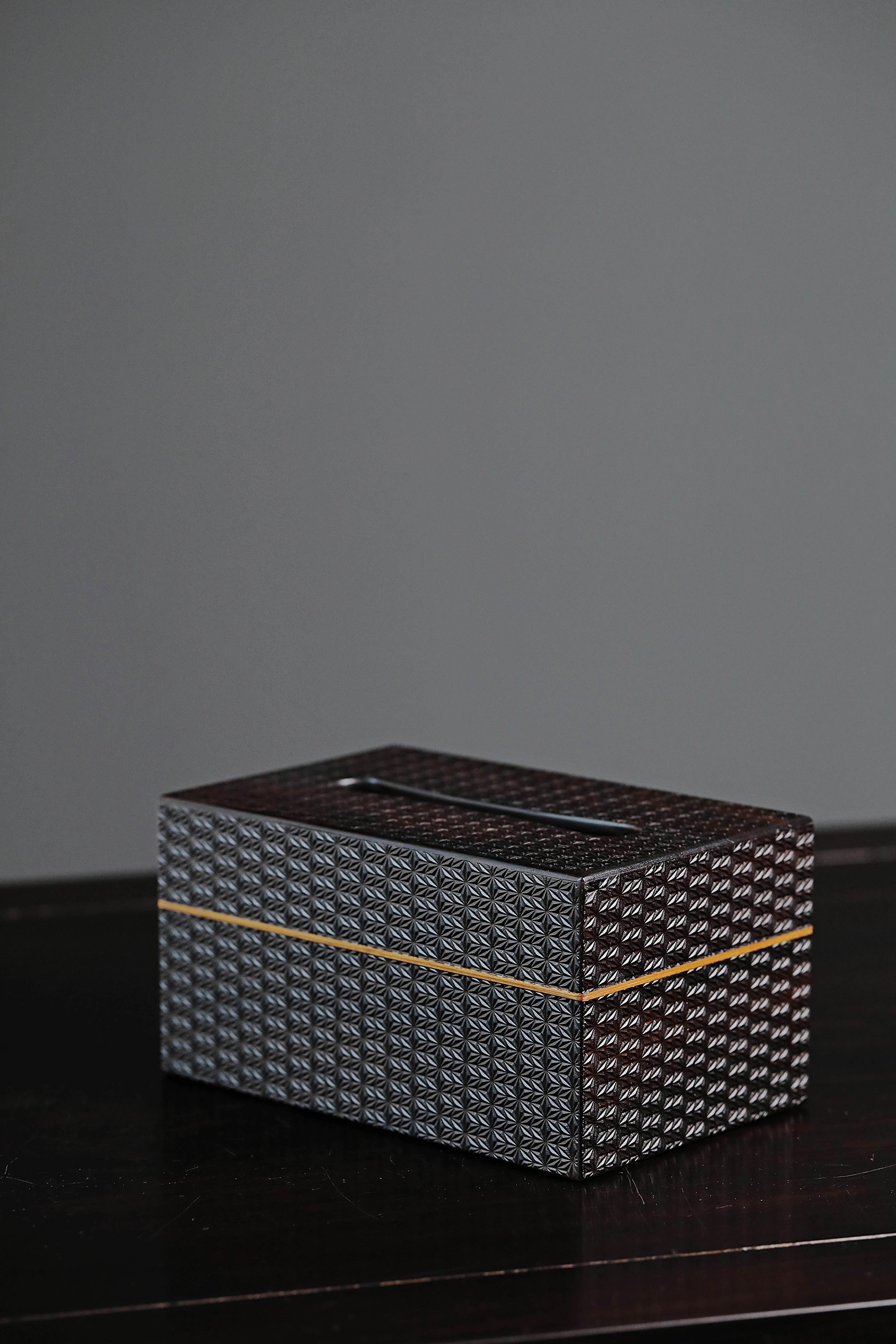 梅花纹/万字纹/雪花纹紫光檀纸巾盒