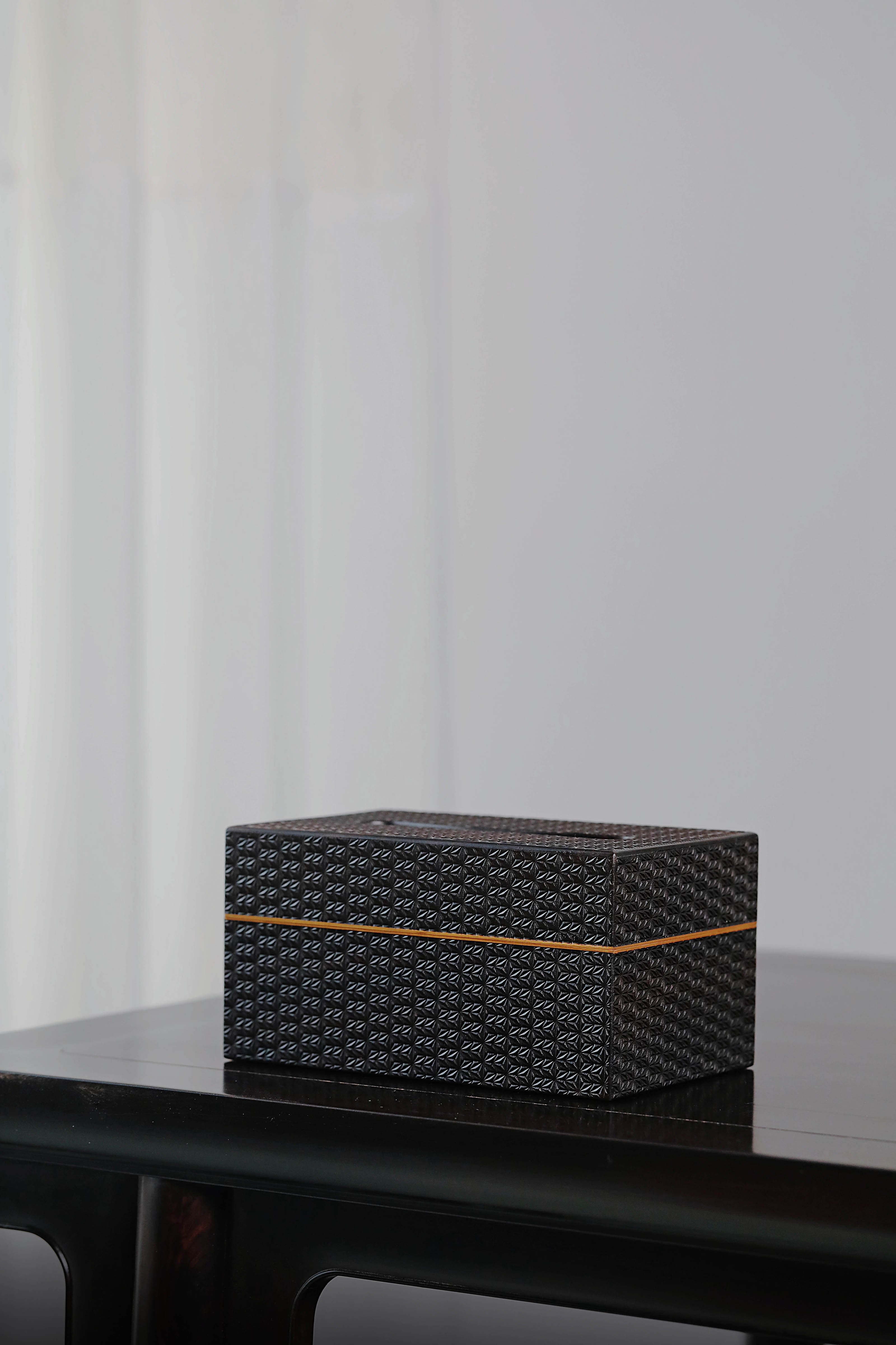 梅花纹/万字纹/雪花纹紫光檀纸巾盒