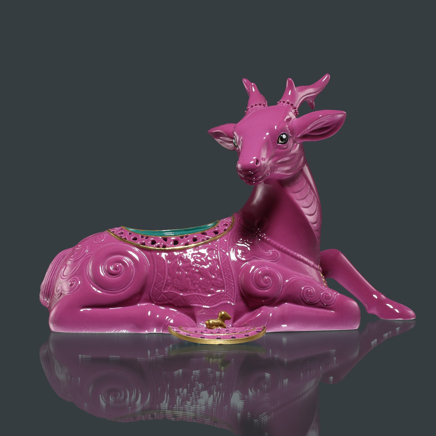 Carmine red Glaze Deer-Form Incense Censer
