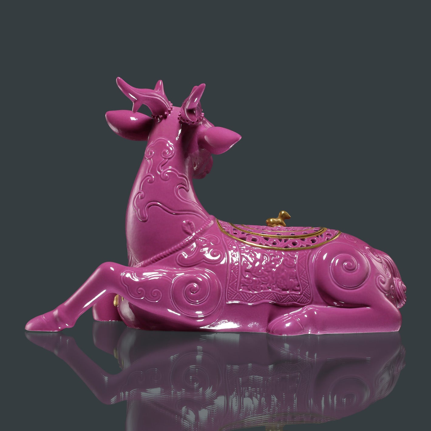 Carmine red Glaze Deer-Form Incense Censer