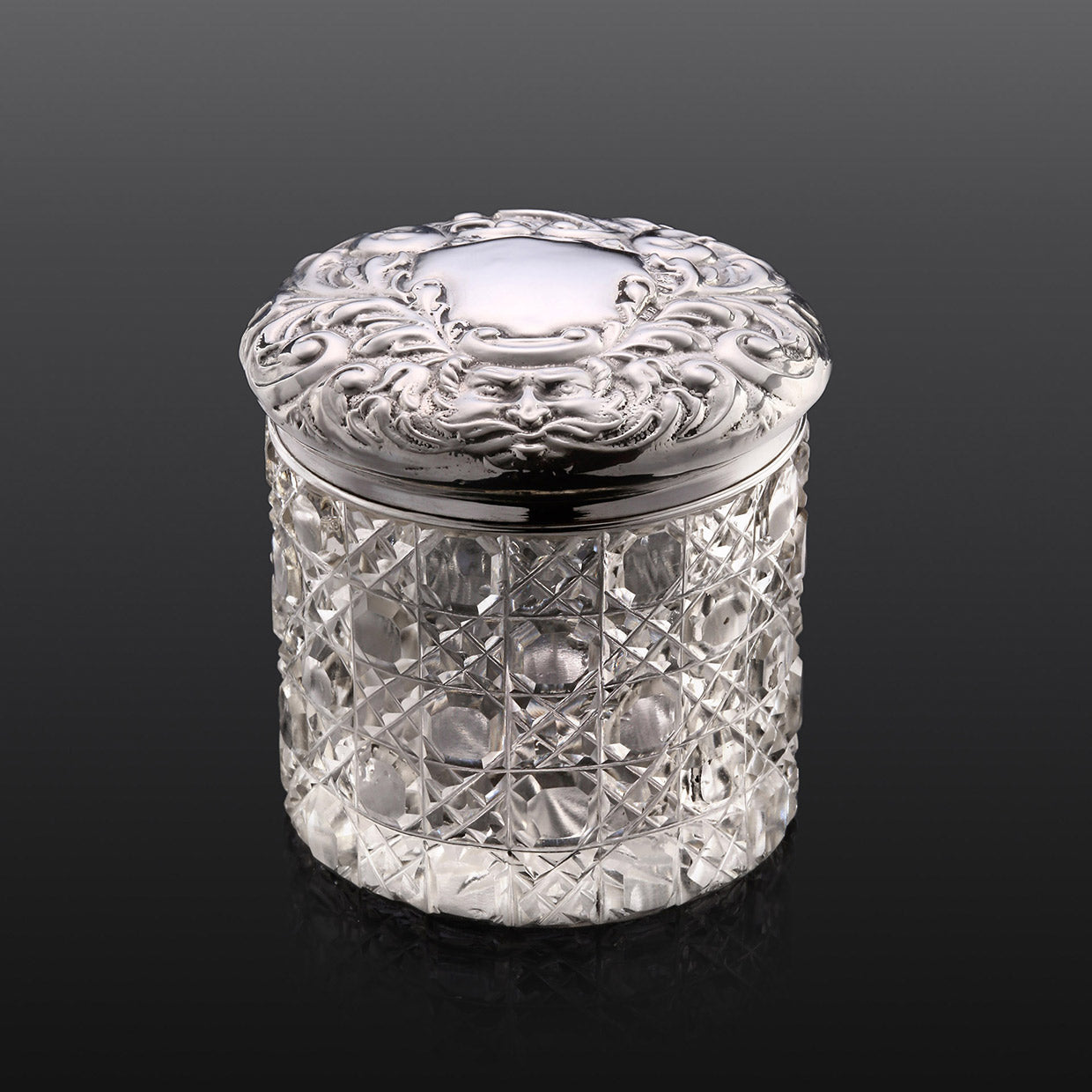 英国19世纪卷草纹小茶仓