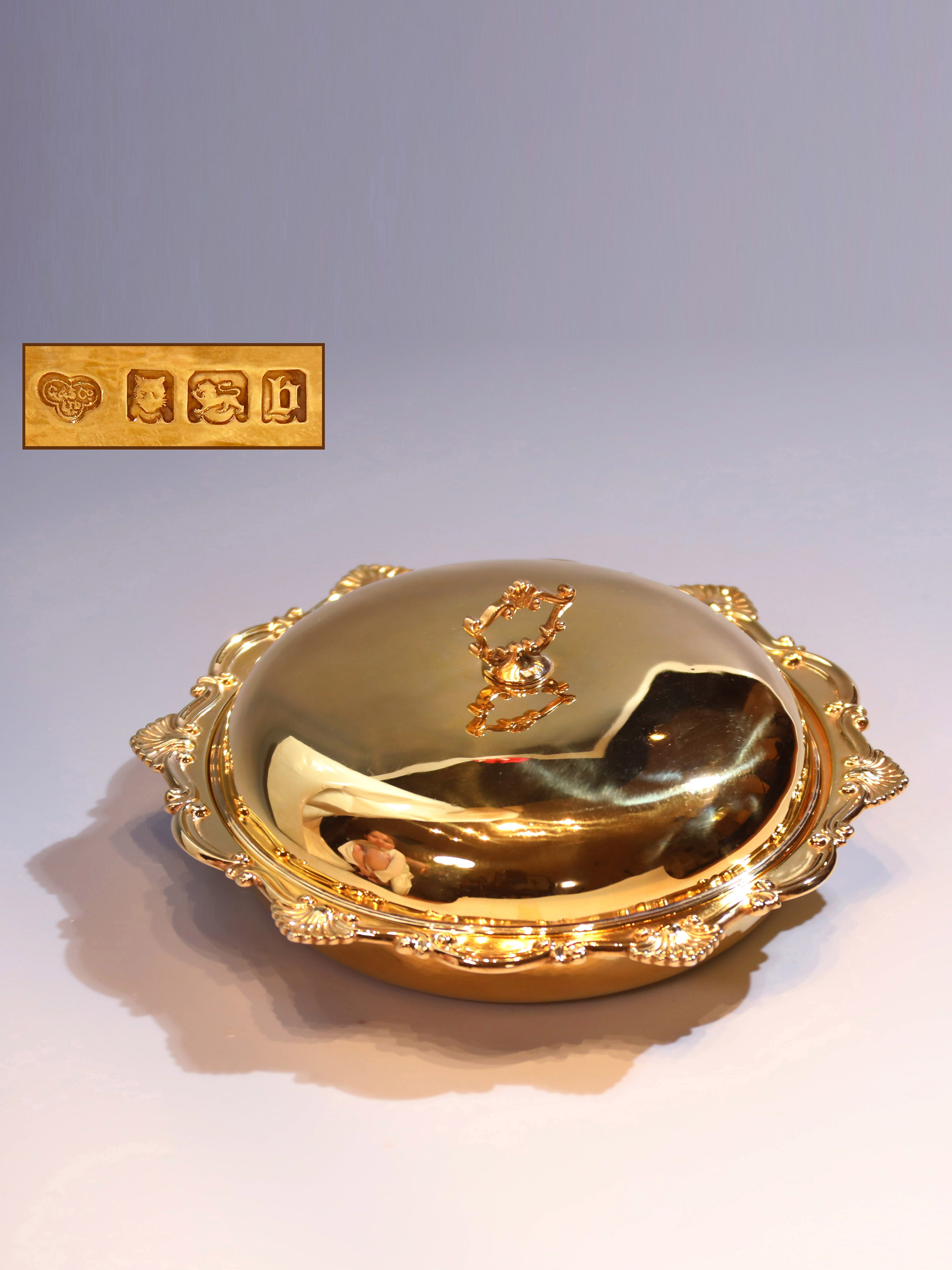 1917-1918英国伦敦制纯银鎏金带盖茶点盘