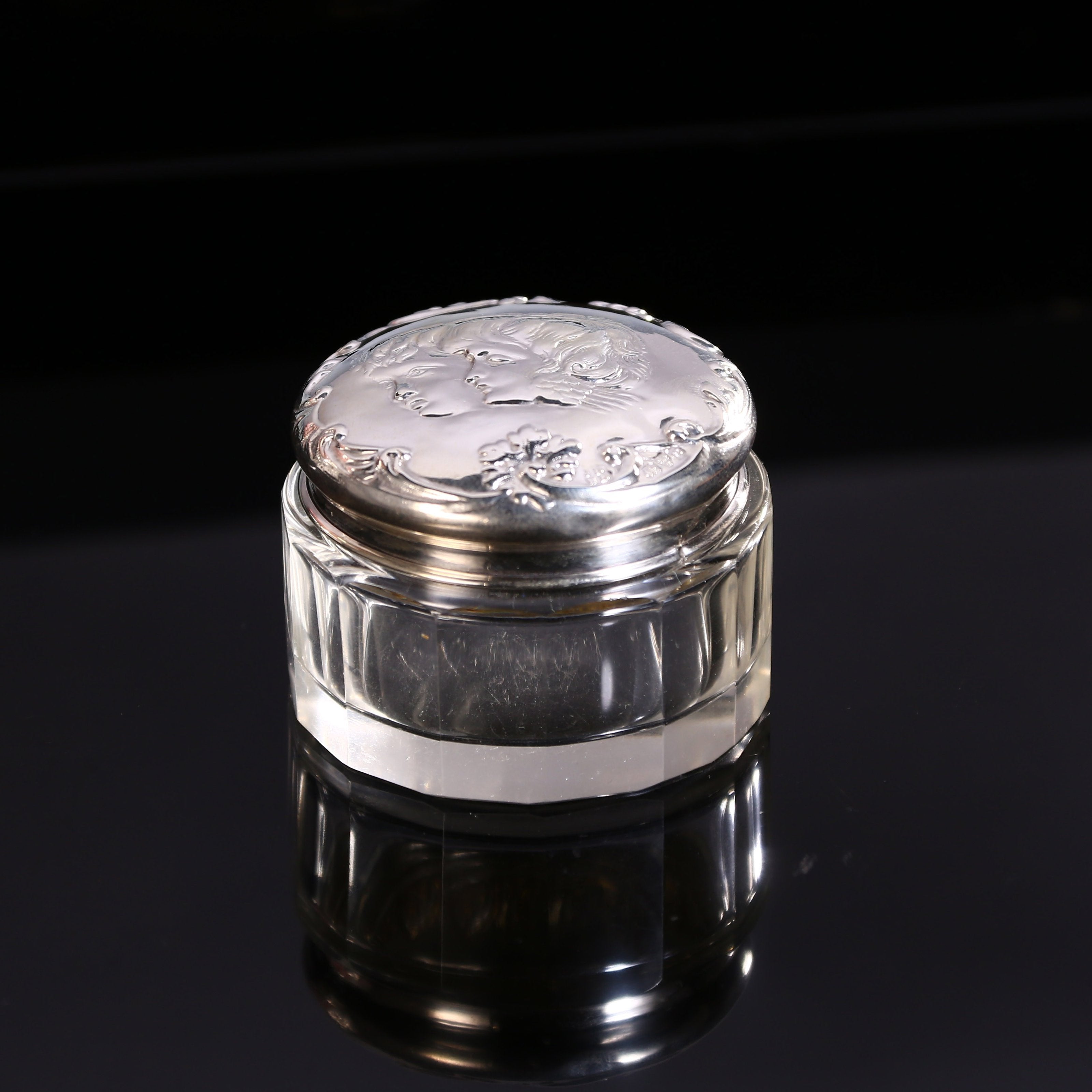 1903年英国天使纯银盖水晶瓶