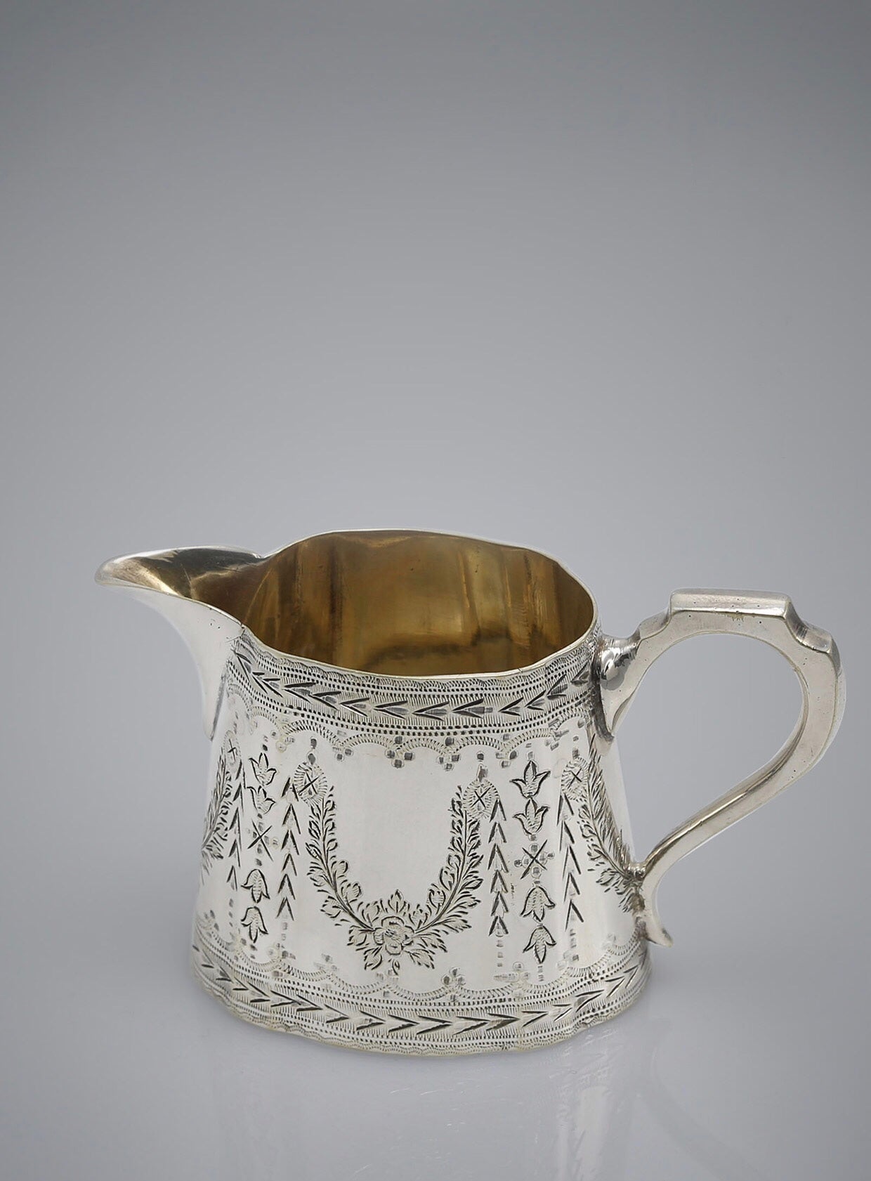 英国银制公道杯