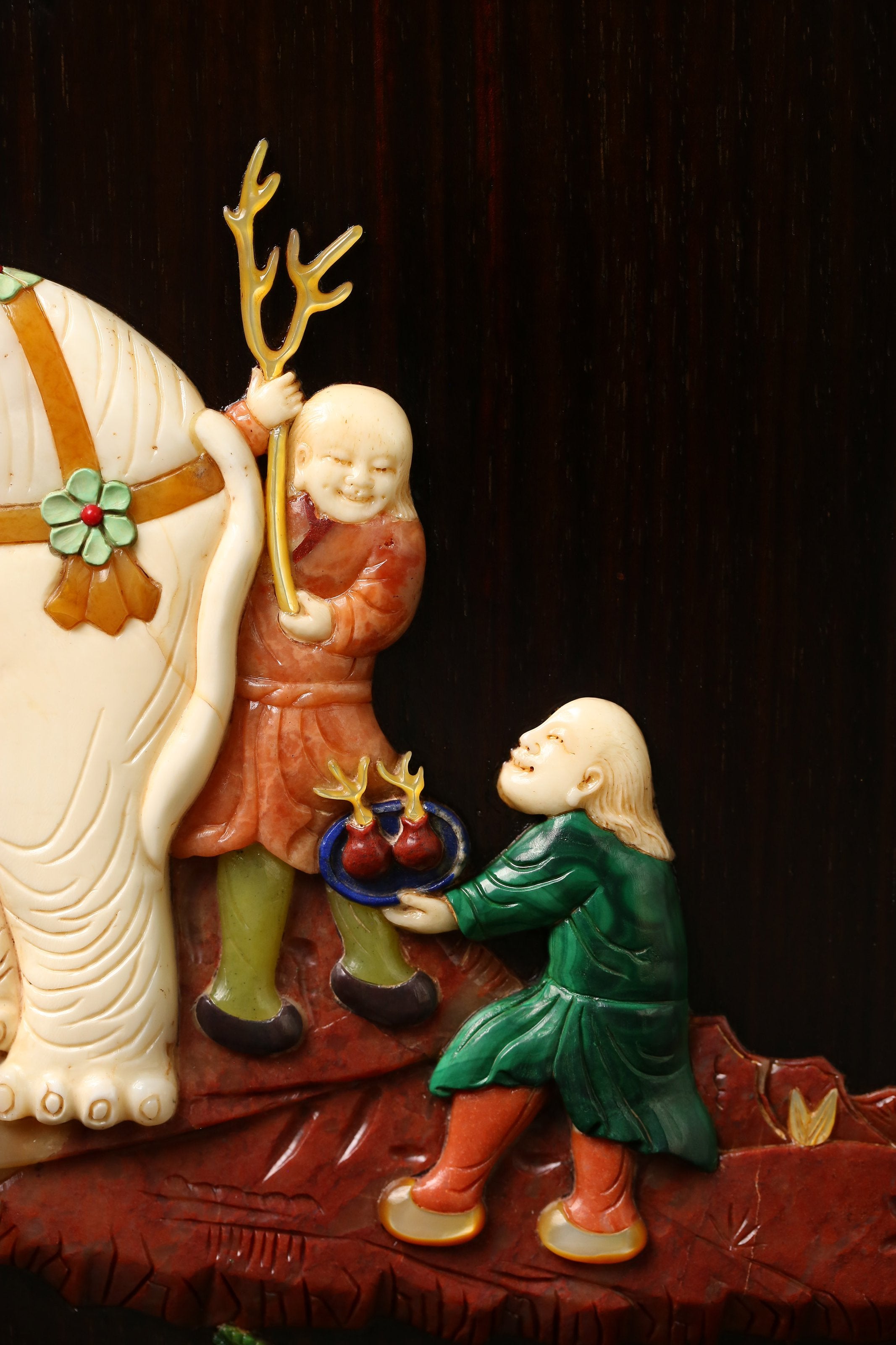 太平有象百宝座屏