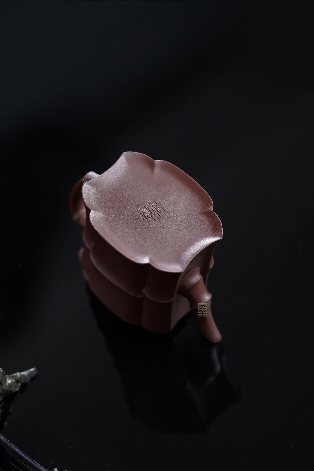 Chen Kai's Distant Mountain Purple-Red Clay Teapot