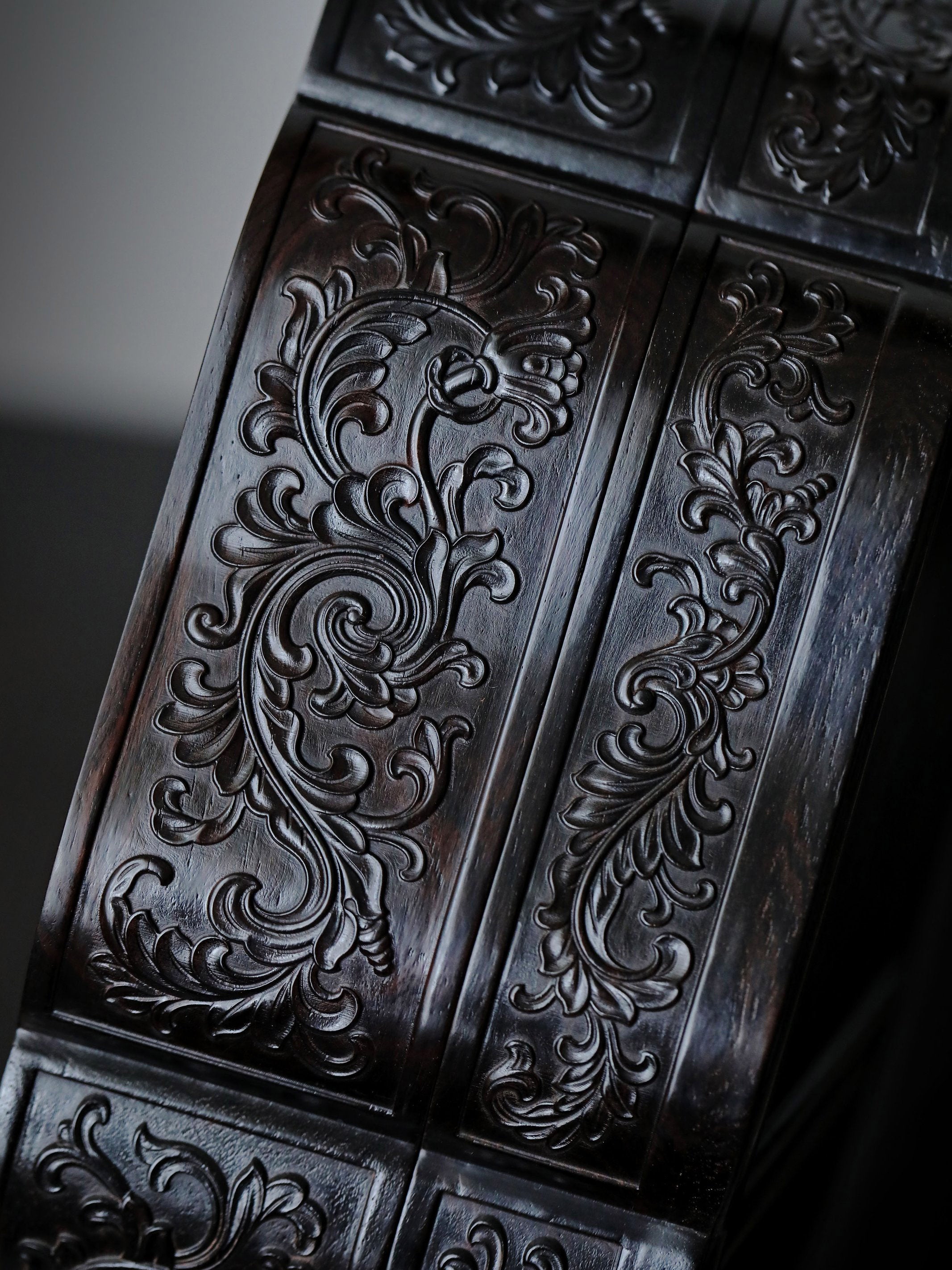 紫光檀素面葵花八宝果盒