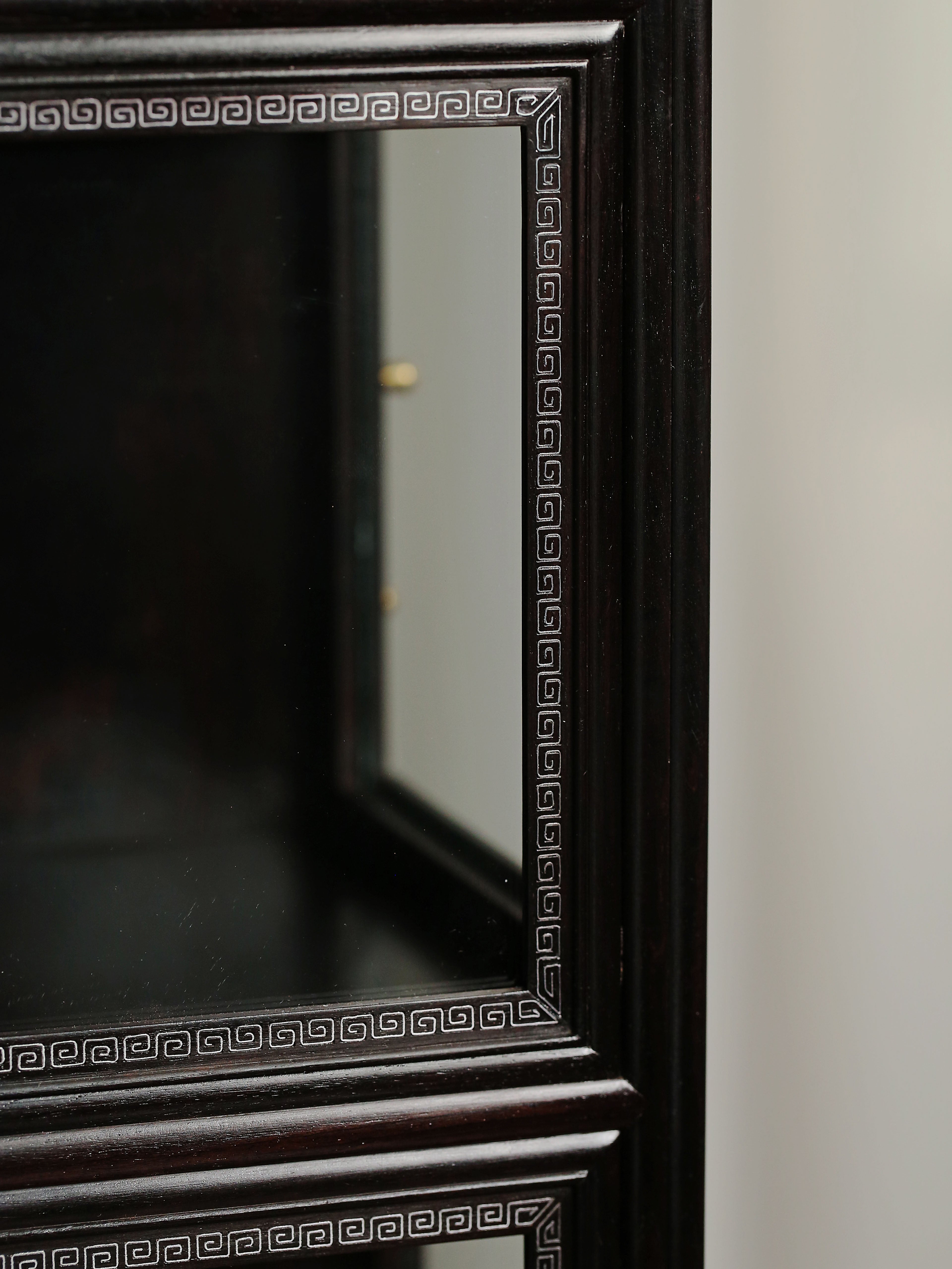 紫光檀嵌银丝回纹多宝阁