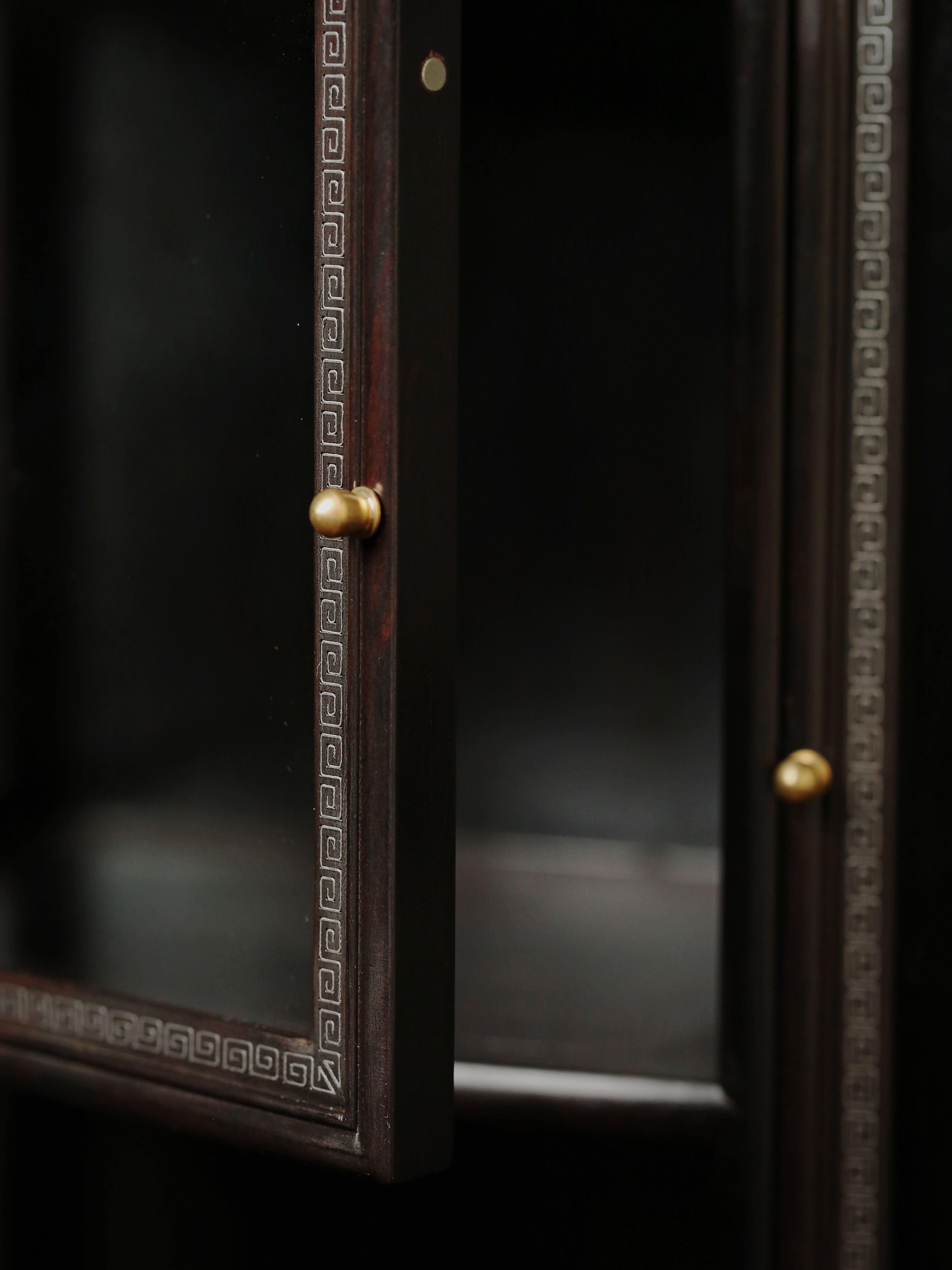 紫光檀嵌银丝回纹多宝阁