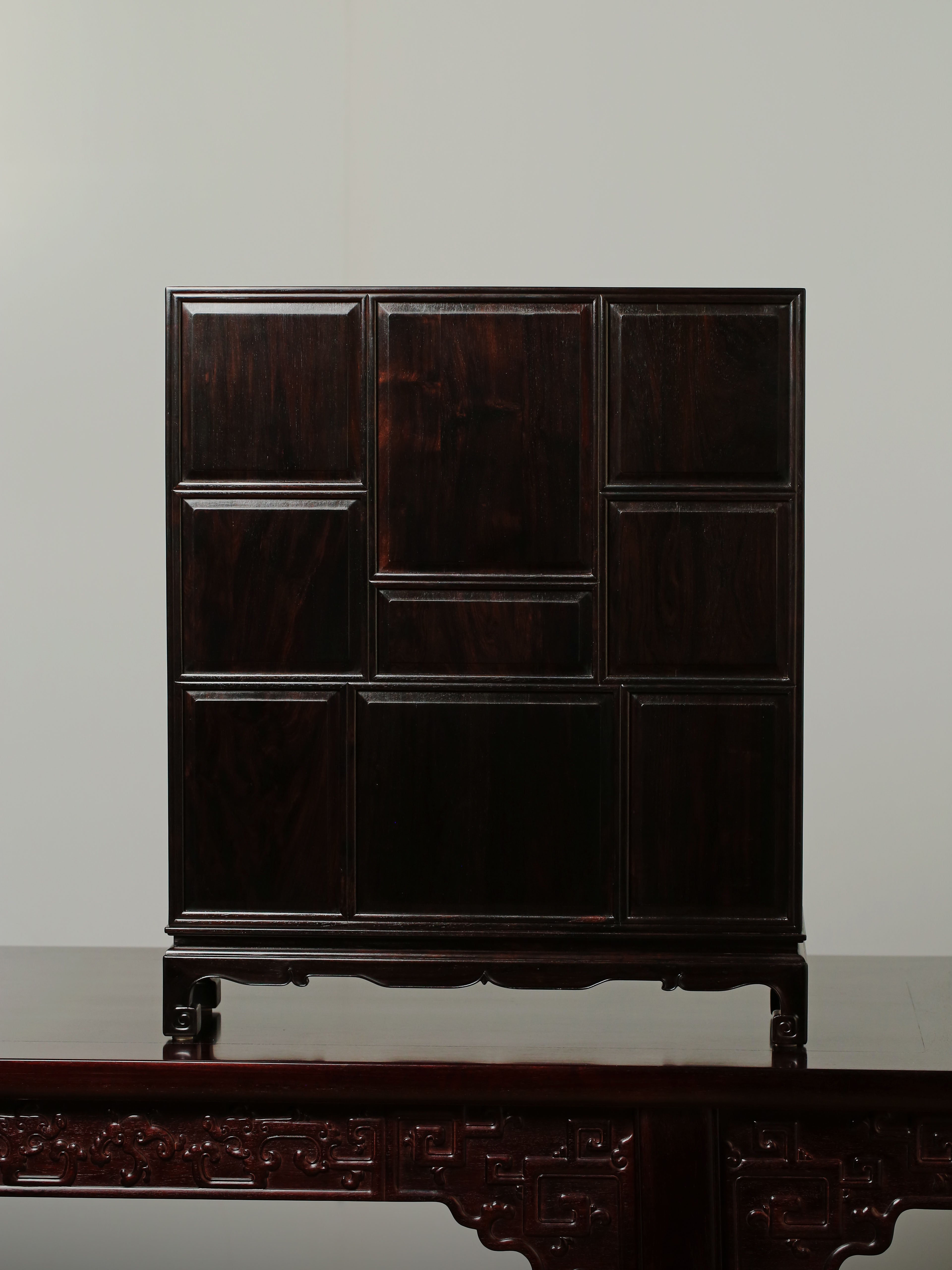 紫光檀嵌银丝回纹多宝阁