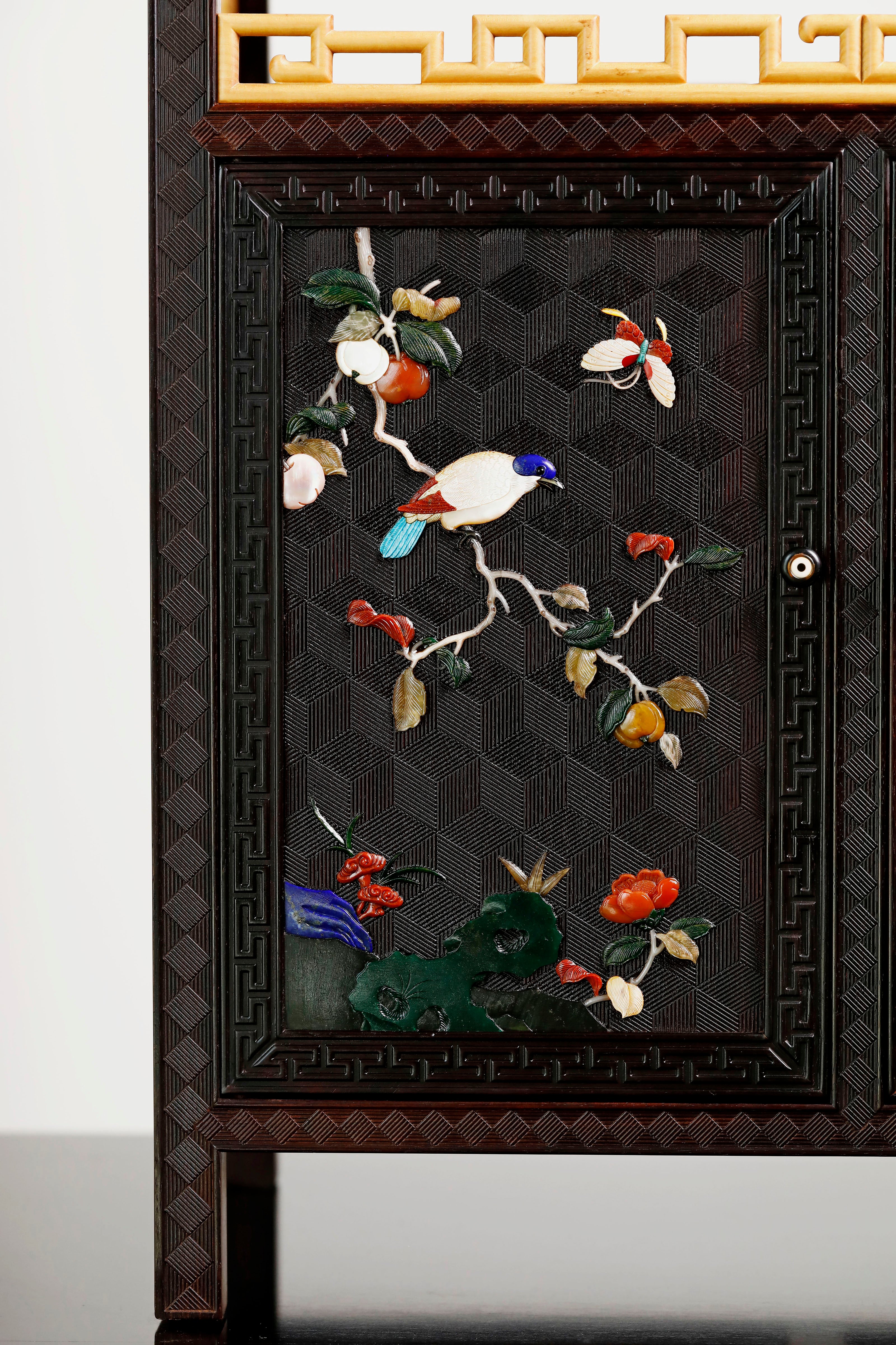 小葉紫檀百寶嵌案上博古架